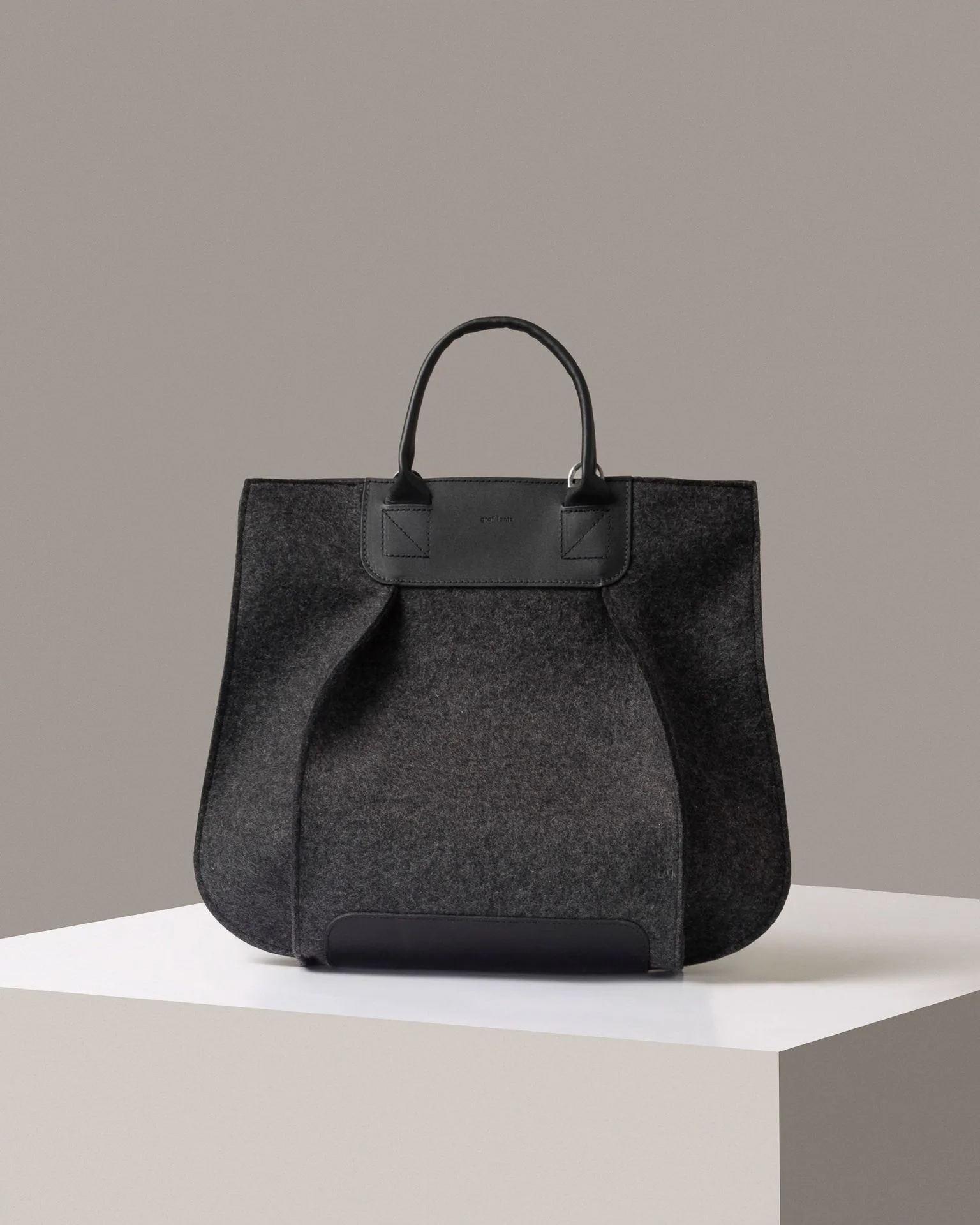 Merino Wool vs. Leather Coaster Sets: Which Offers Better Protection and Style?