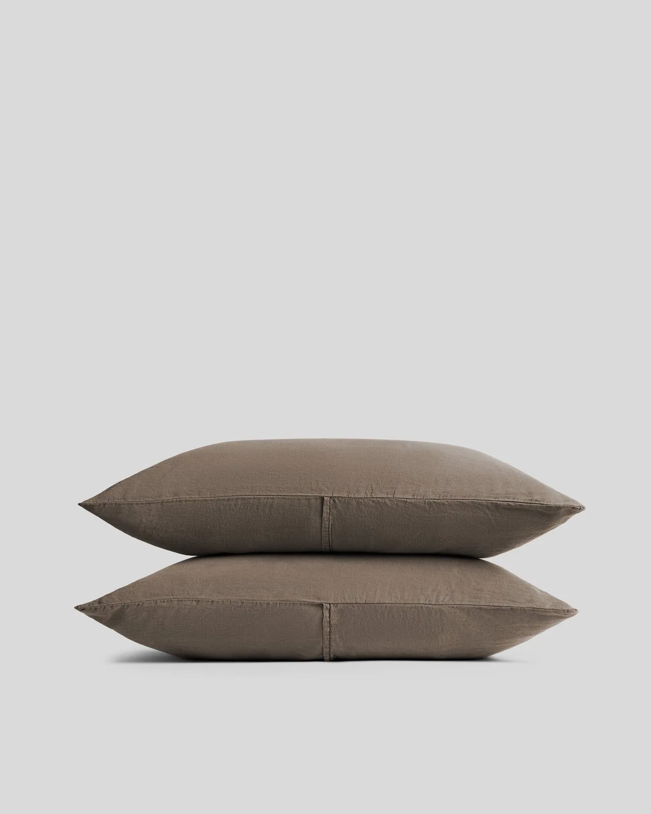 Down vs. Down Alternative Comforters: A Complete Guide to Warmth, Weight, and Allergies