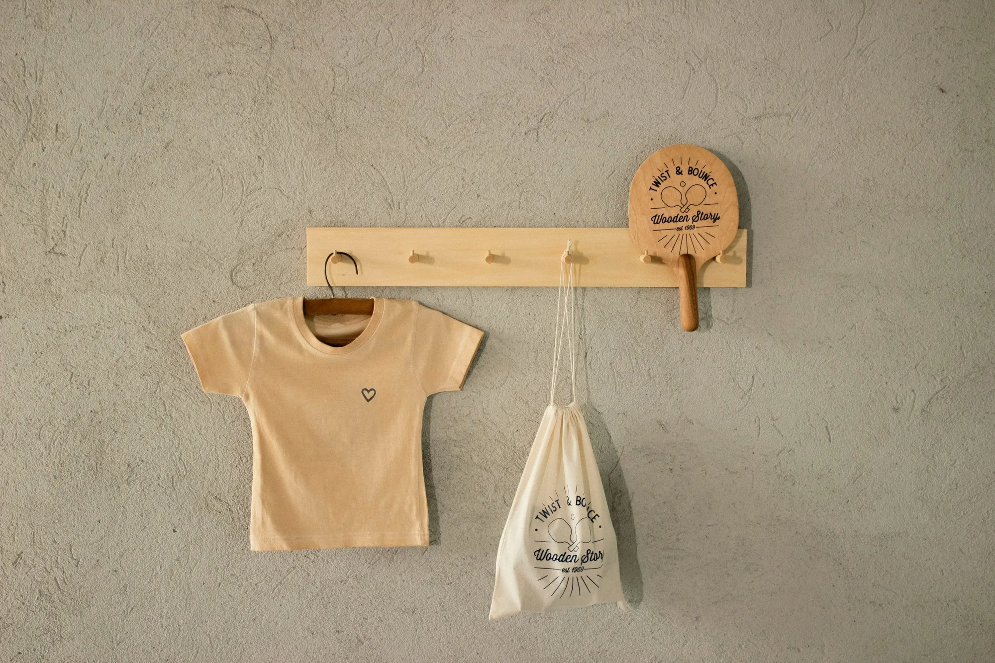 hanger No.01