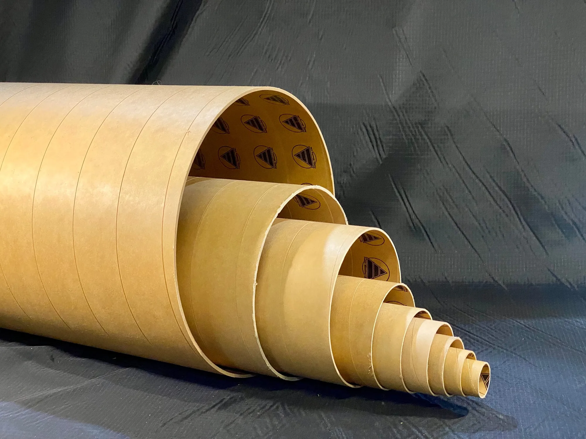 Tubes phénoliques vs carton pour fuselage : que choisir ?