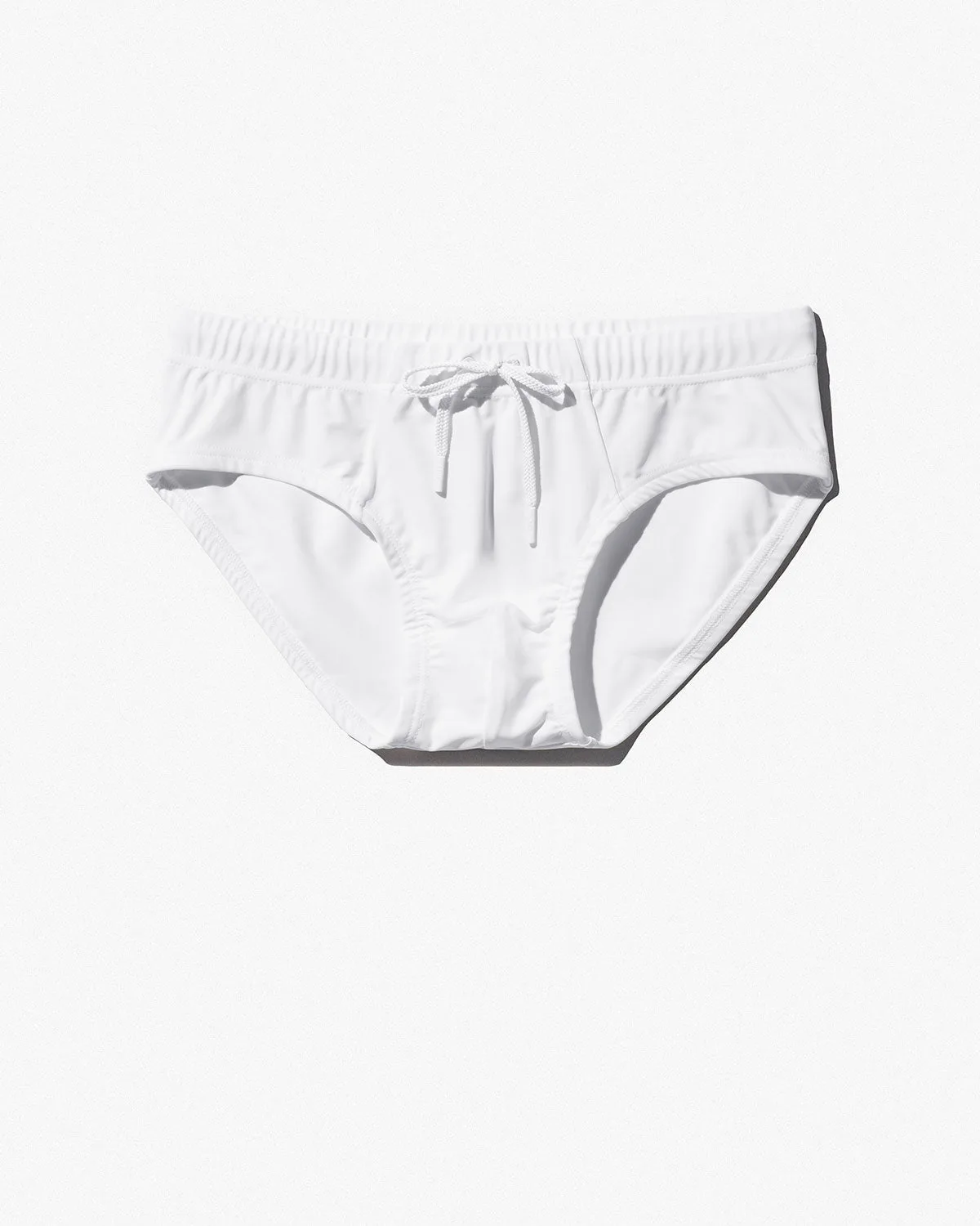 What to Wear Under Swim Shorts: A Men's Swimwear FAQ