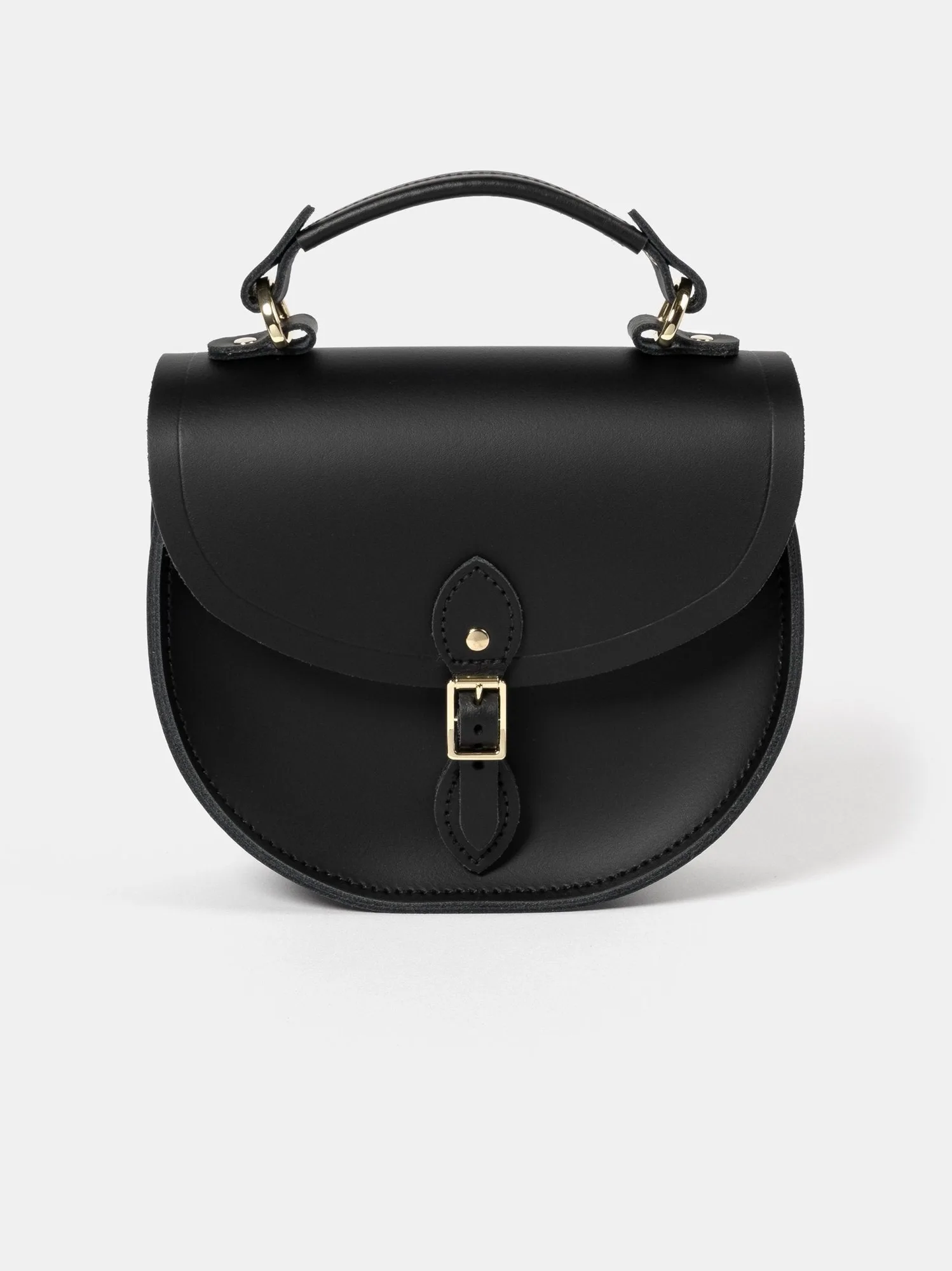 How to Style The Isla Black & Gold Crossbody