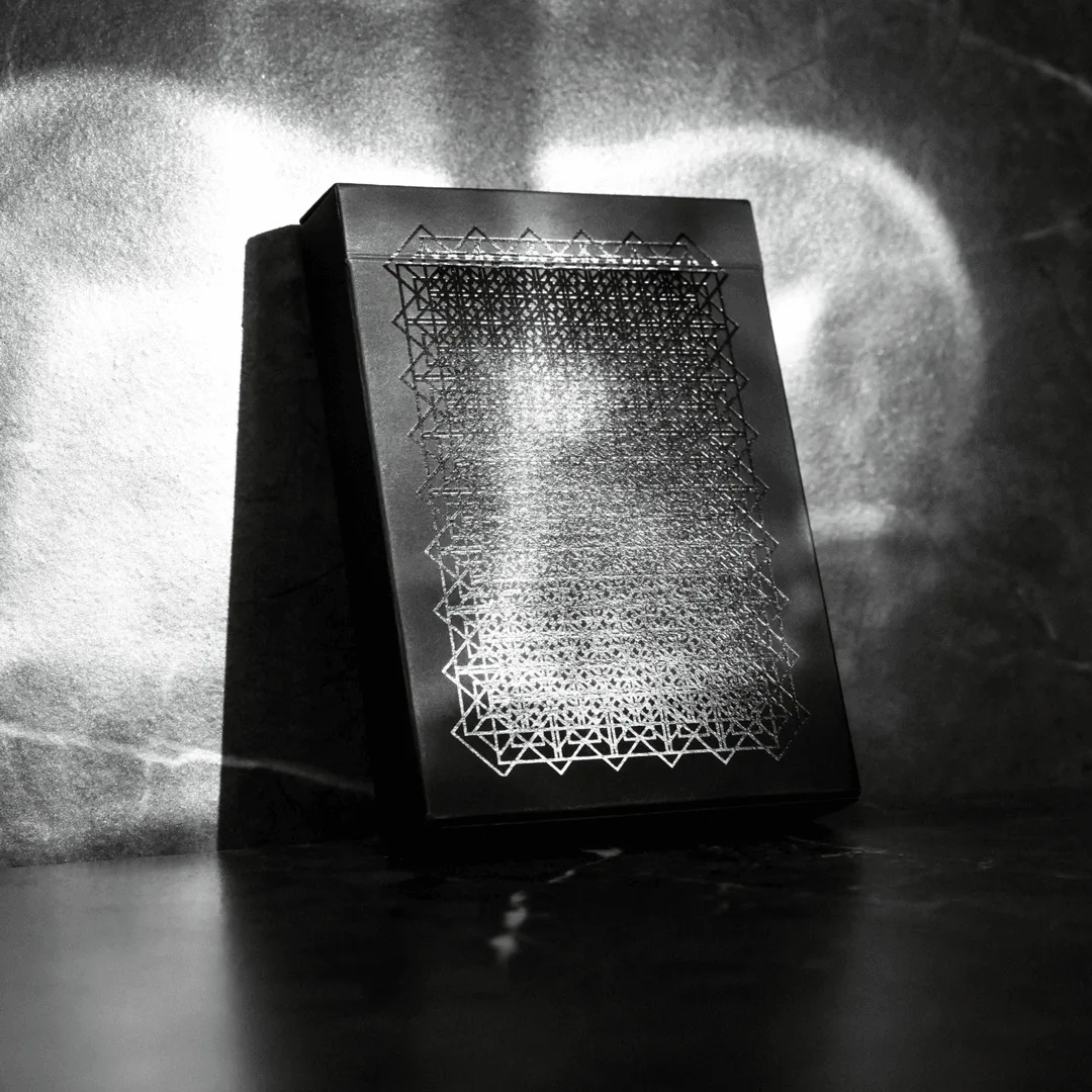 The Best Smoke & Mirrors Decks for Collectors: A Buying Guide