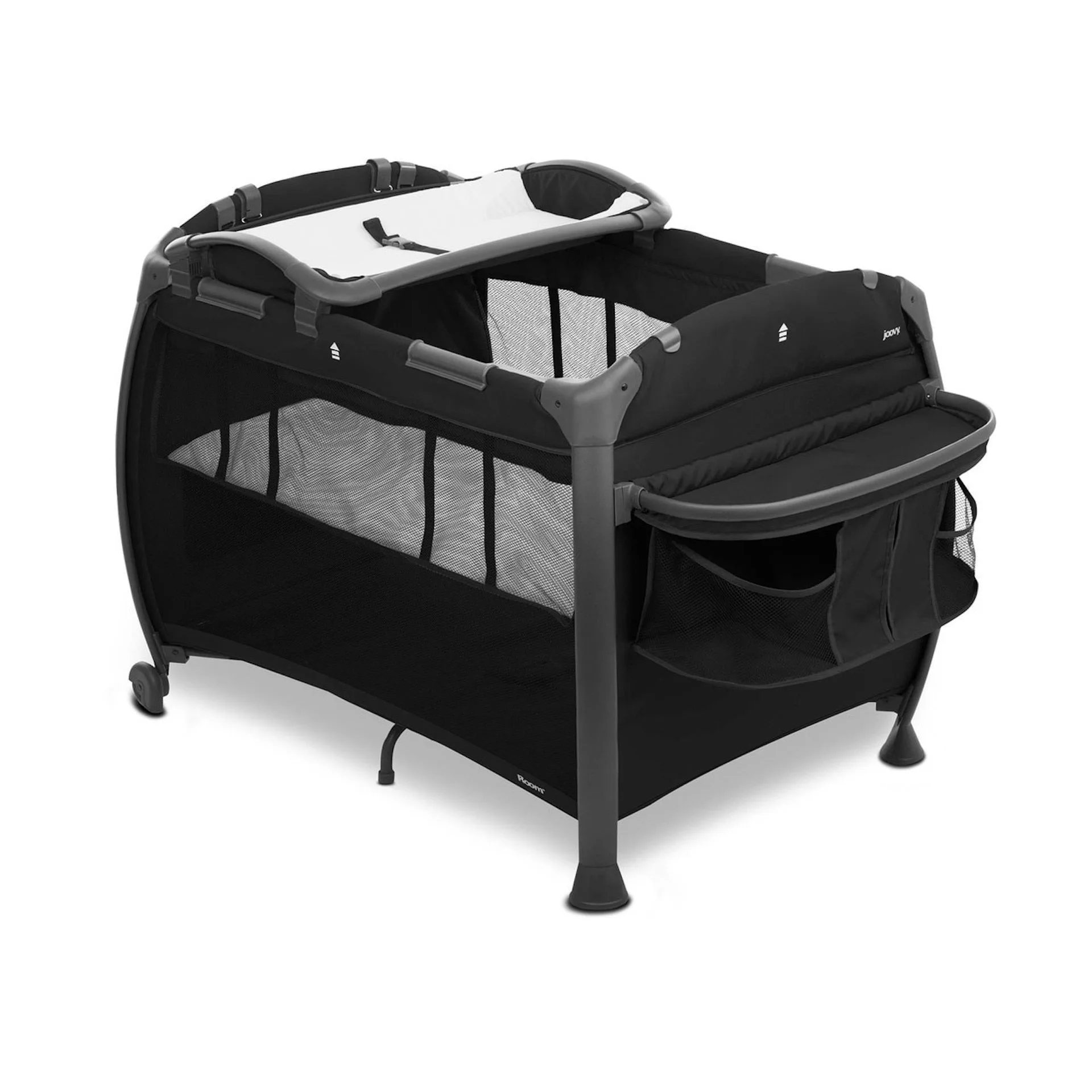 مقارنة Room Playard و Caboose LX: أي Joovy يناسب طفلك؟ (دليل 2026)