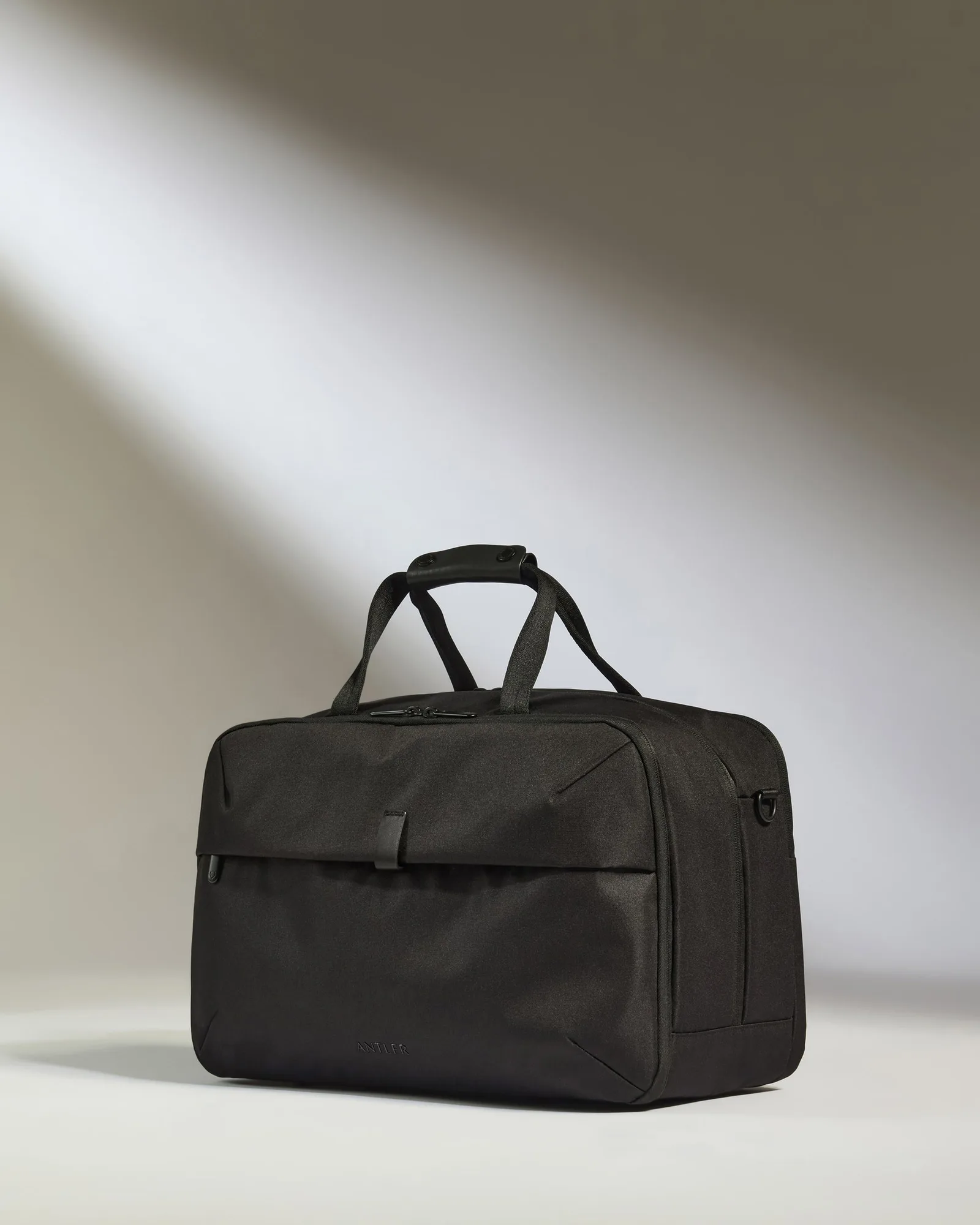 Overnight Bag in Schwarz - Urban Light