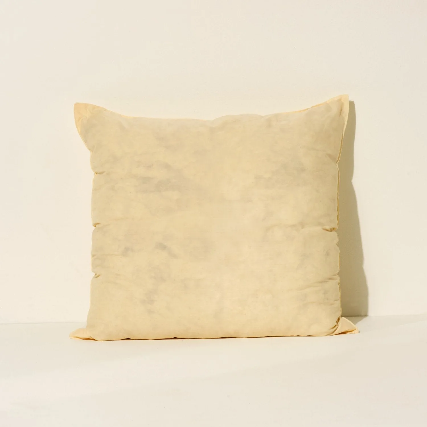 The Ultimate Guide to Choosing the Perfect Cushion Insert for Your Sofa
