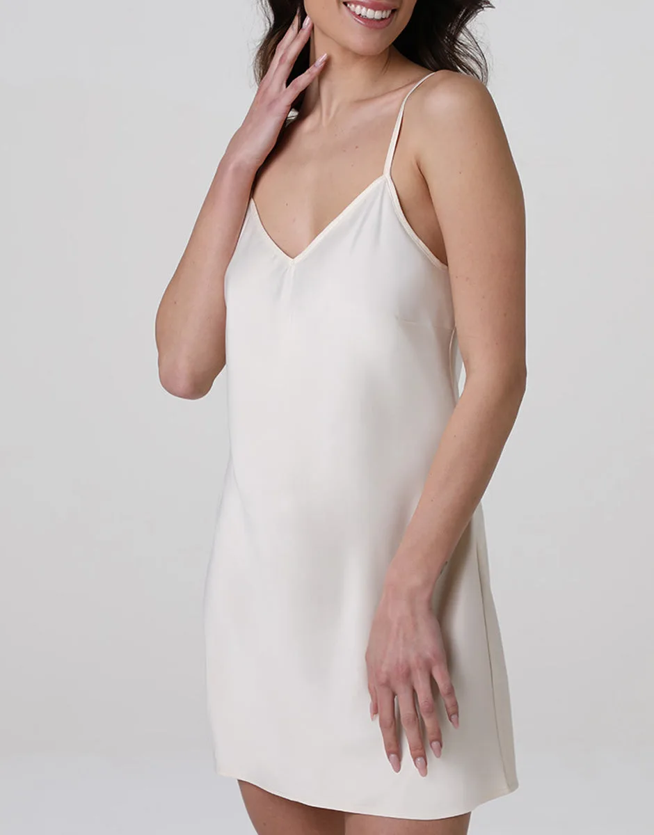 Sottoveste in Satin: Abbinala con Stile e Eleganza