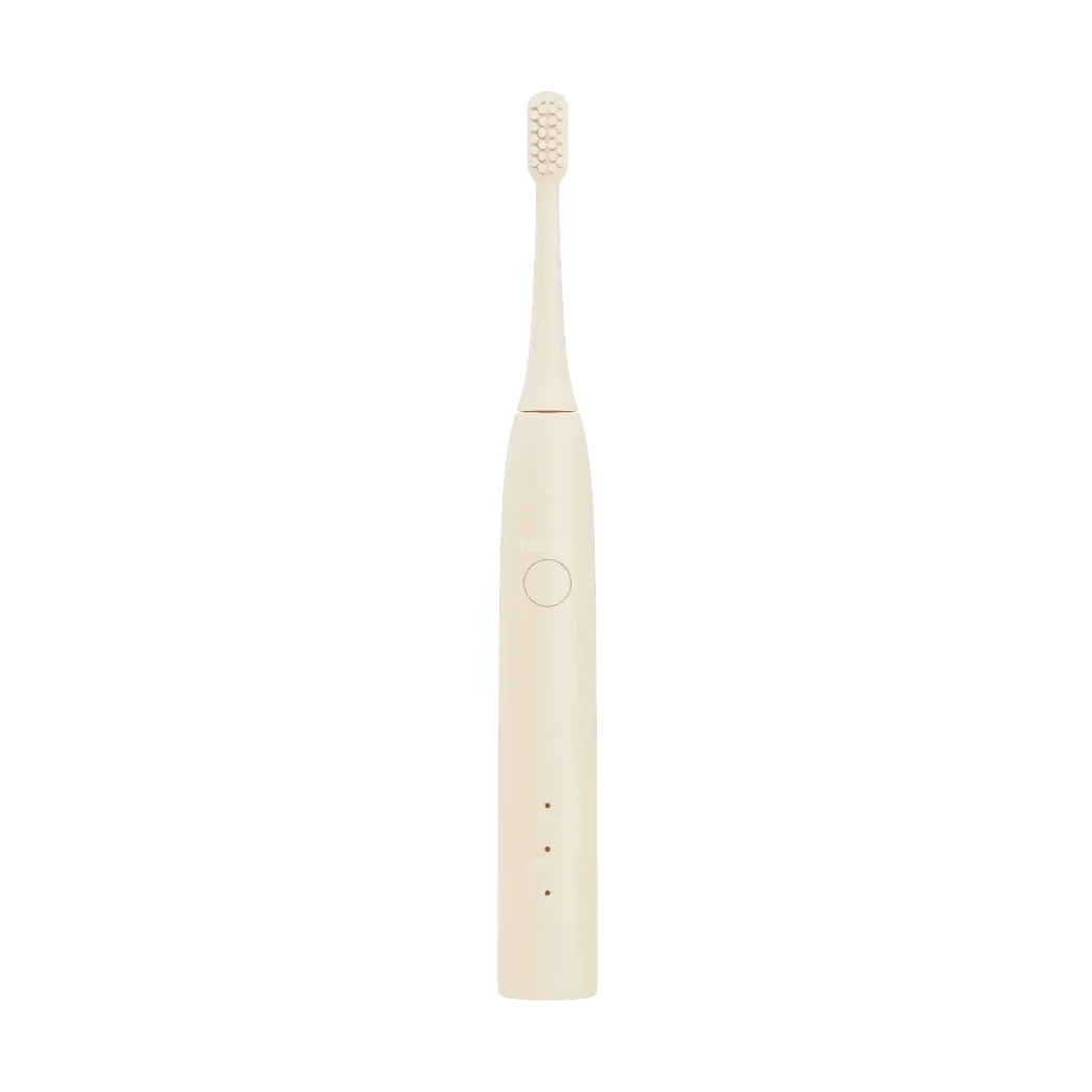 The Best Oral Care Routine for People with Dental Implants: Cleaning and Whitening Safely