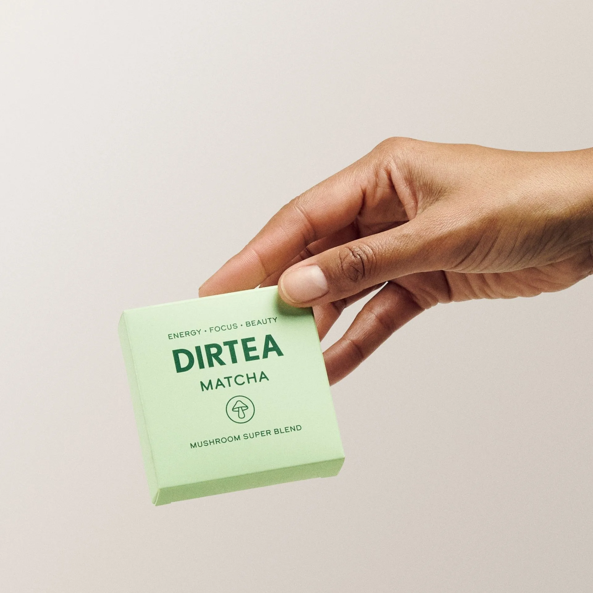 Lion's Mane vs Cordyceps: Which DIRTEA Mushroom Is Right for Your Focus or Energy Needs?