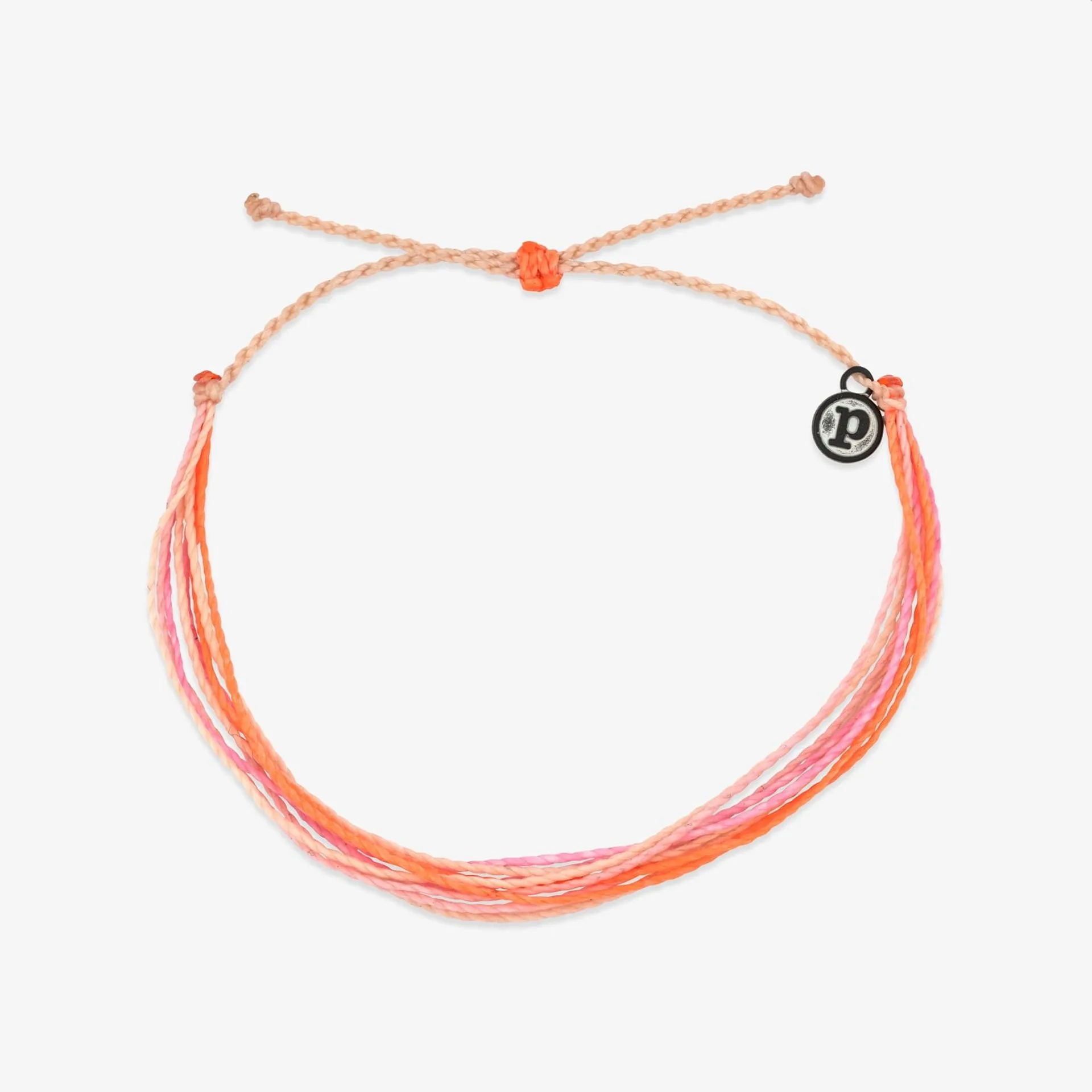 How to Style Jewelry for a Beach Vacation: Sun-Safe and Sand-Ready Looks