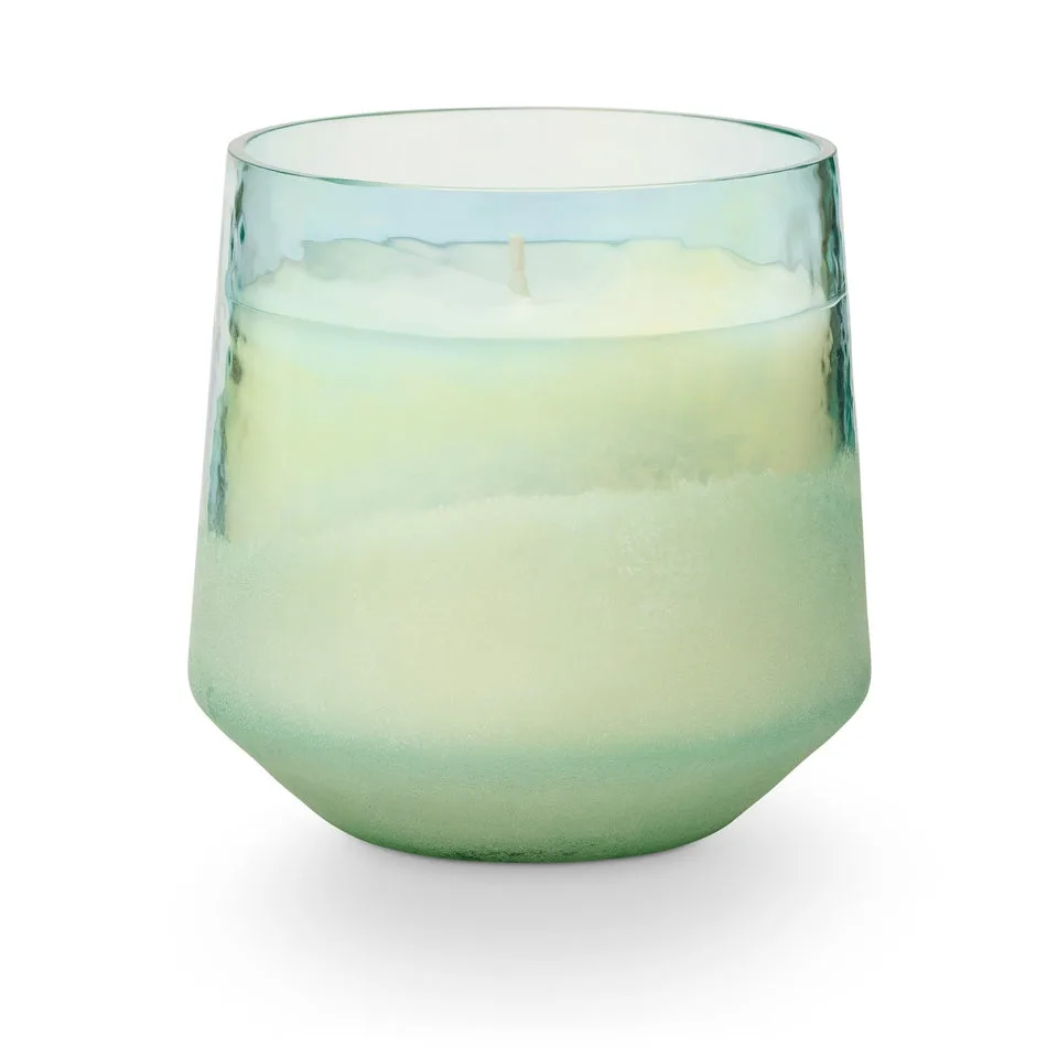Candle Tunneling: What It Is and How to Avoid It with ILLUME Candles