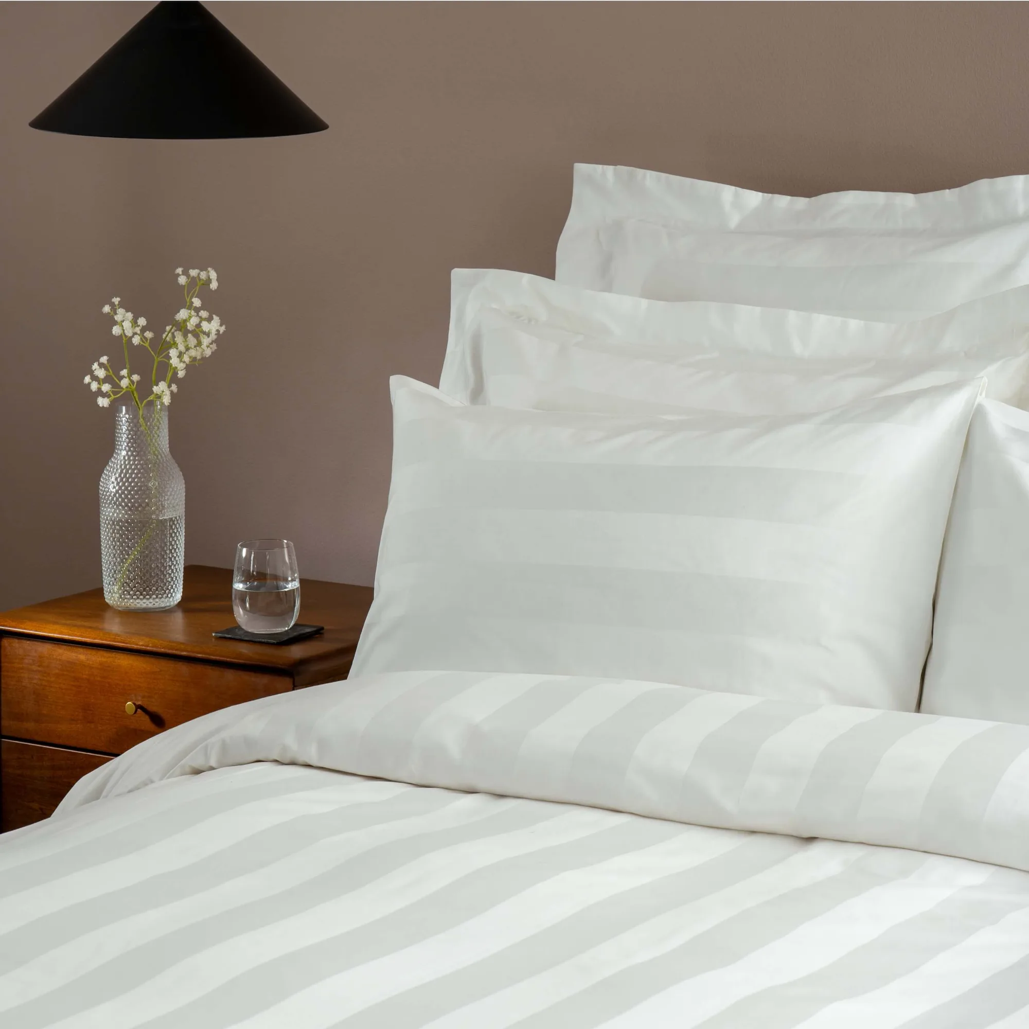 Best Bedding for Cold Sleepers: Stay Warm Without Overheating