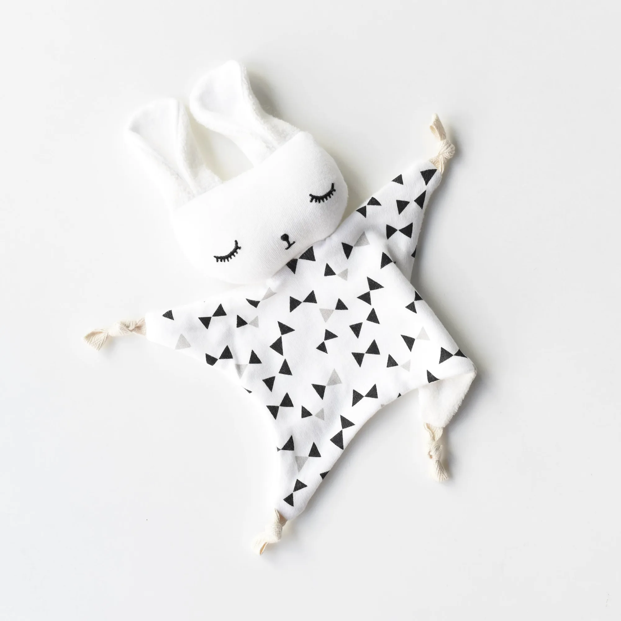 Cuddle Bunny vs Flippy Friend: Which Toy for Your Baby?