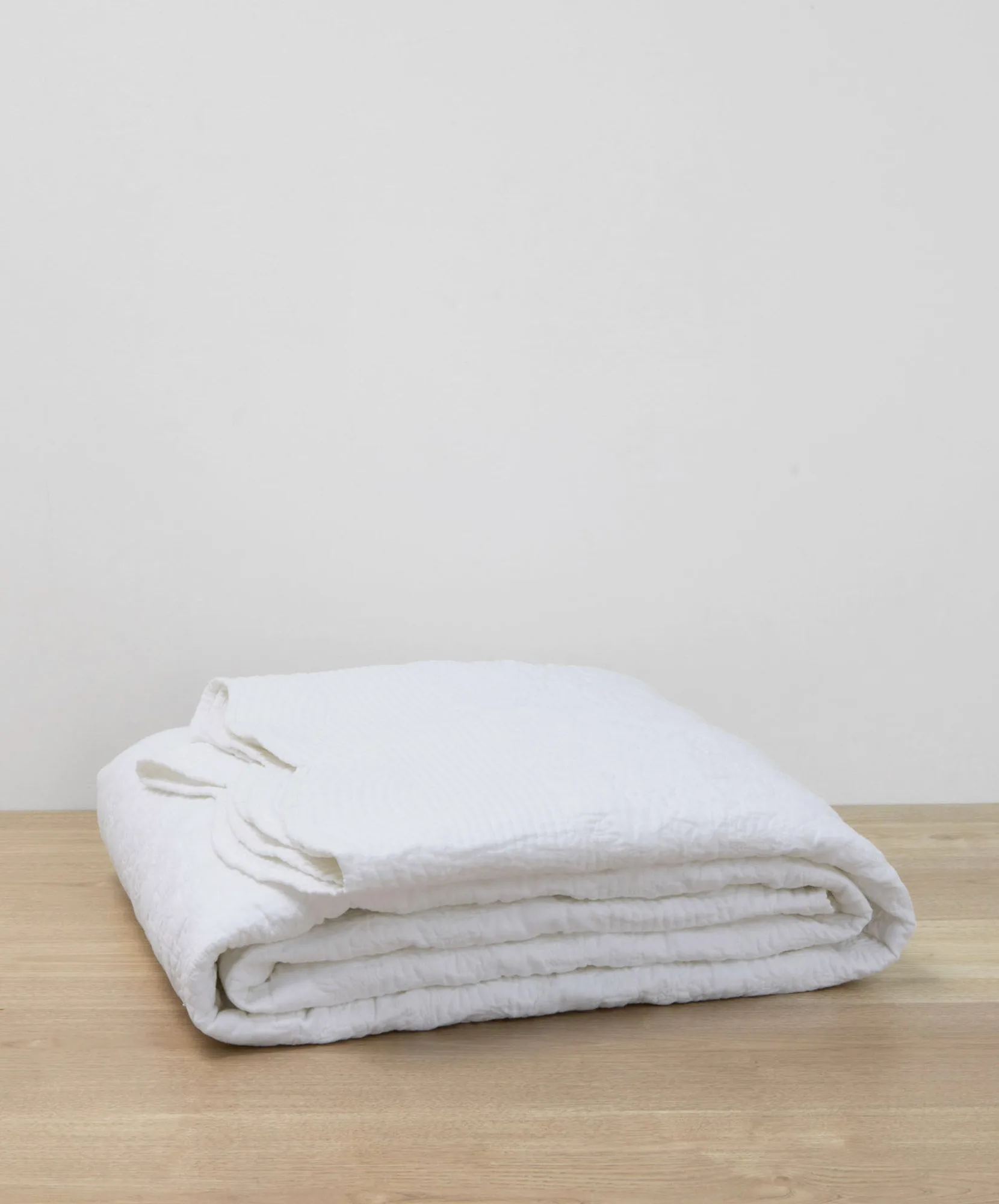 Top 10 Linen Bedding Trends for 2024: Sustainable Style for Your Bedroom