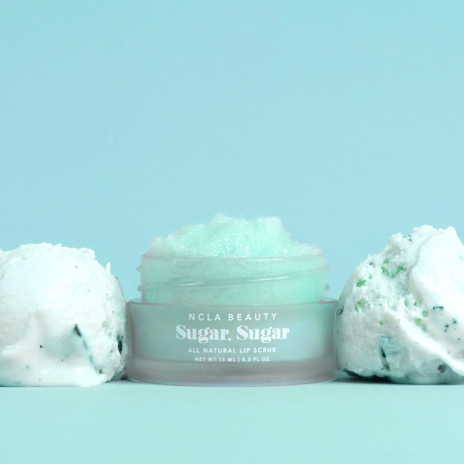 How to Use a Lip Care Set for Maximum Hydration: A Step-by-Step Routine