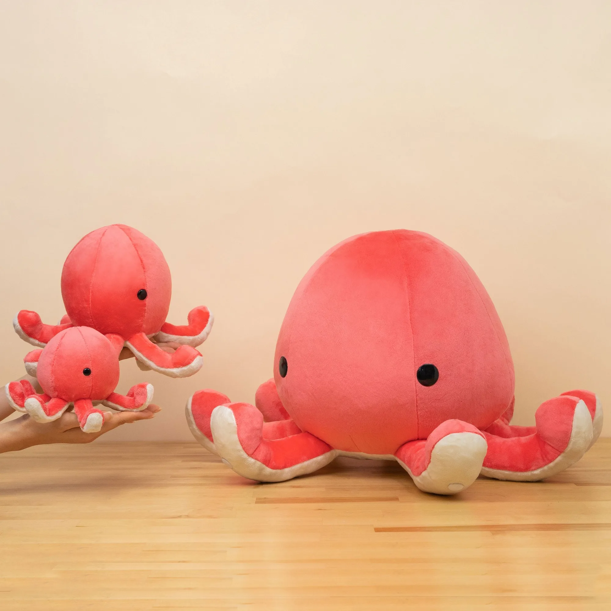 Giant Octi the Octopus Plush: A Good Cuddle Buddy?