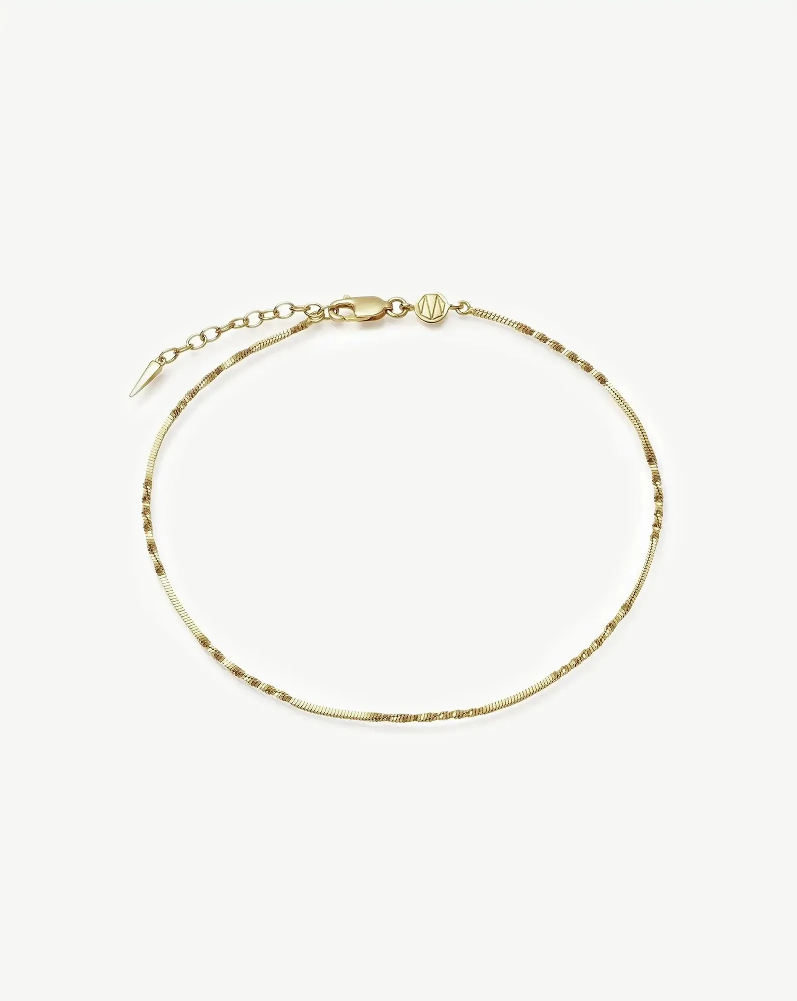 Charm Bracelets vs. Chain Bracelets: Which Missoma Style Suits You?