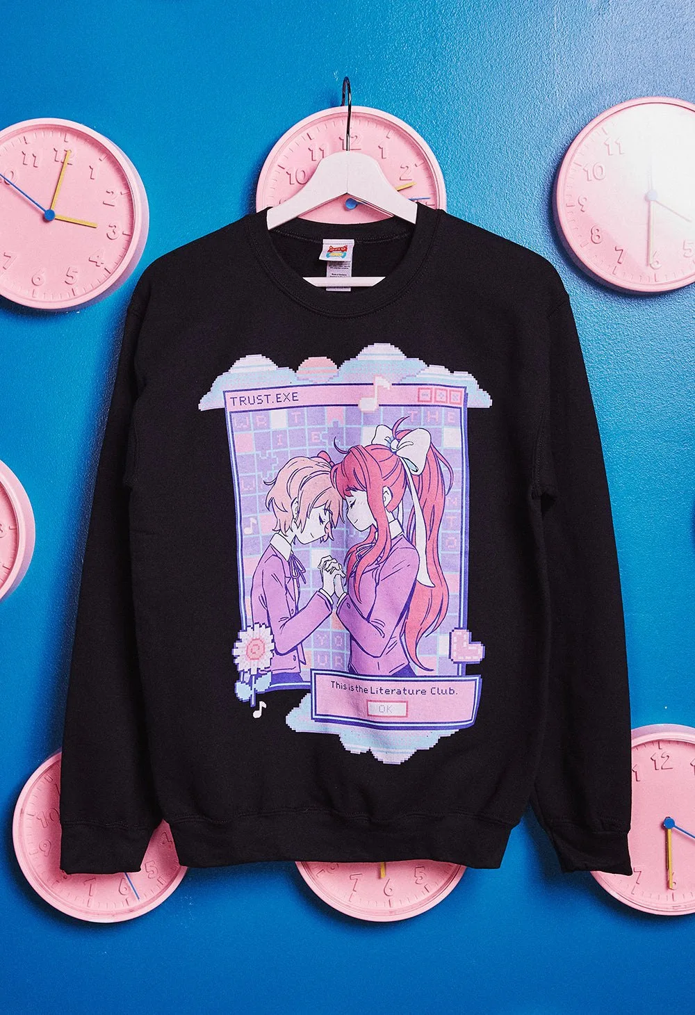 TRUST BLACK SWEATER