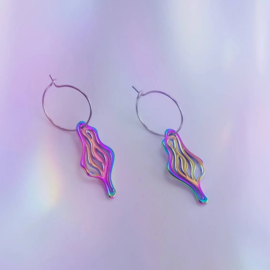 VULVAlicious Ohrringe Mini Holographic von Luise Zücker