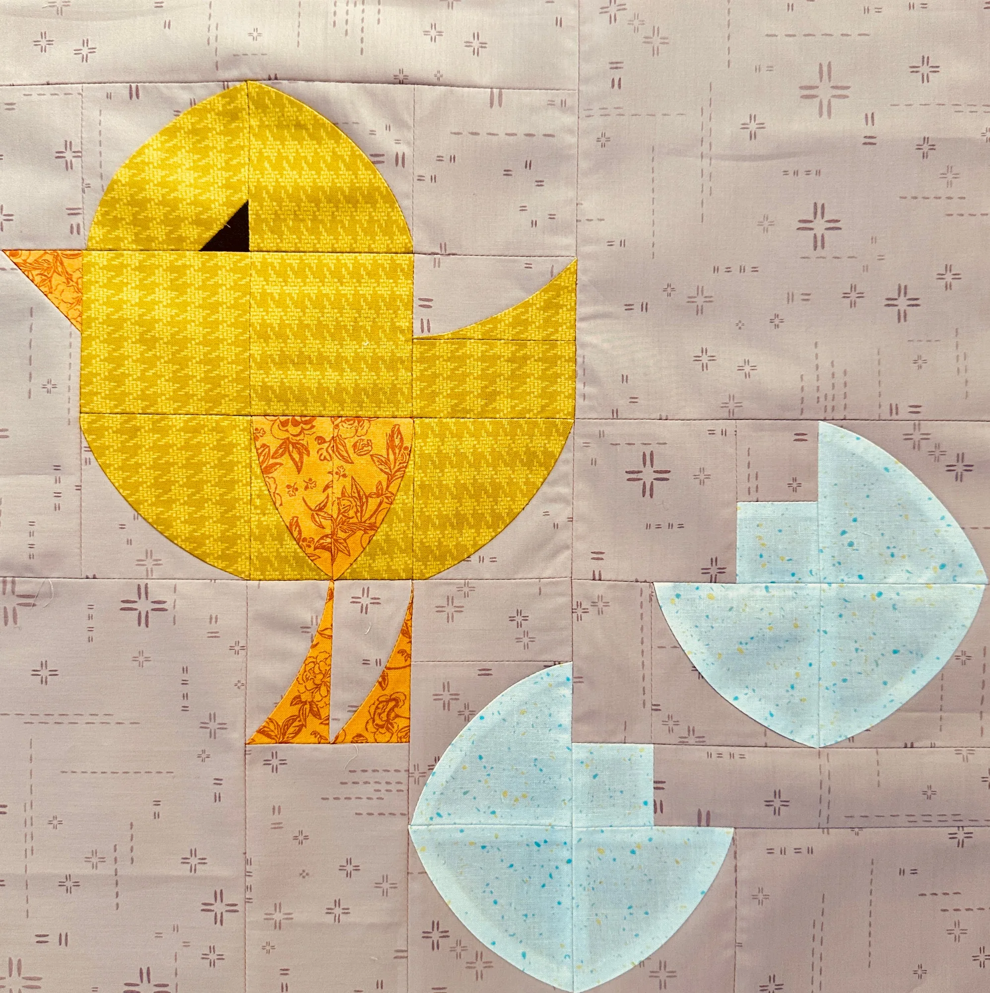 Quilt Circle BOTM مقابل BOM: ما الفرق؟