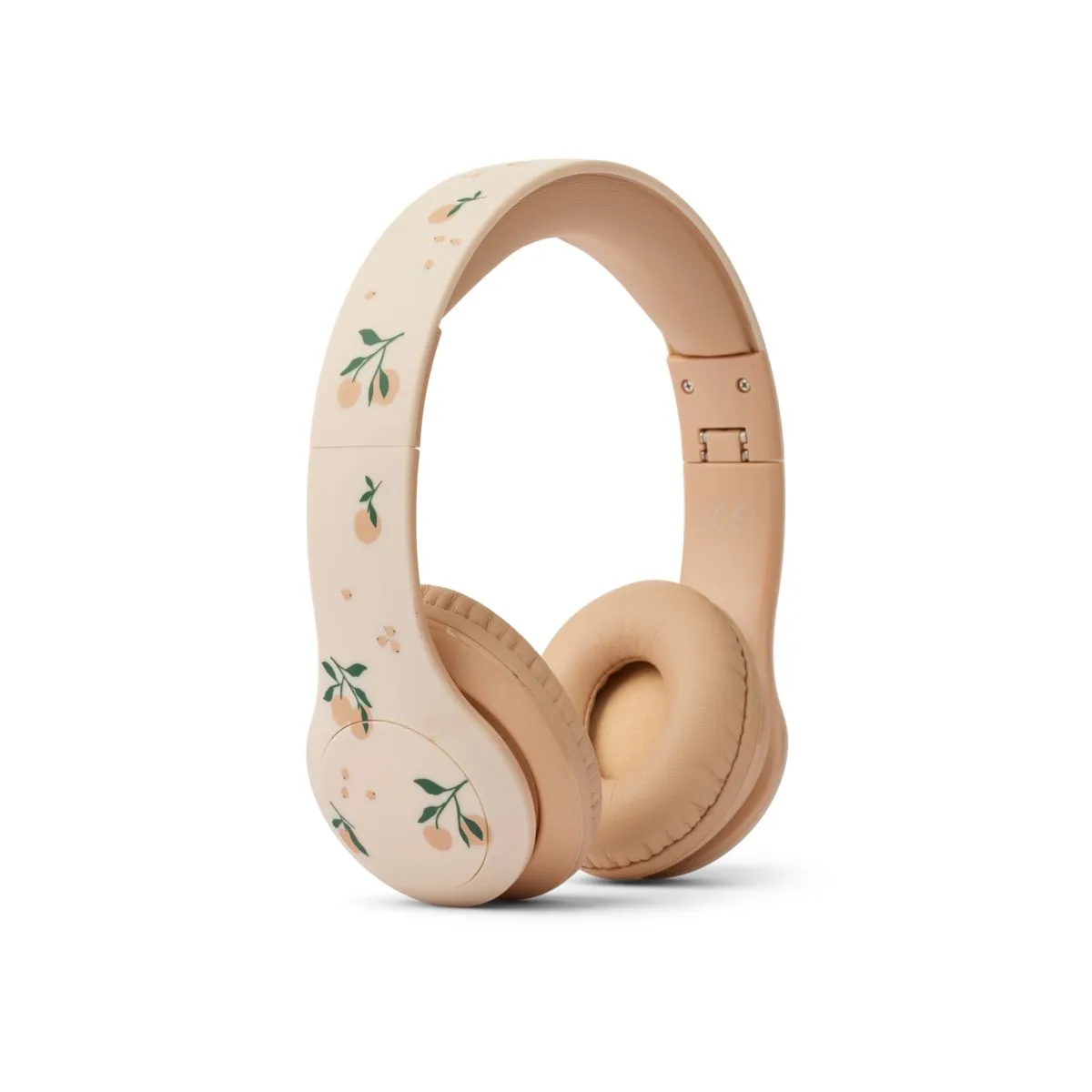 Wireless vs Wired Headphones for Kids