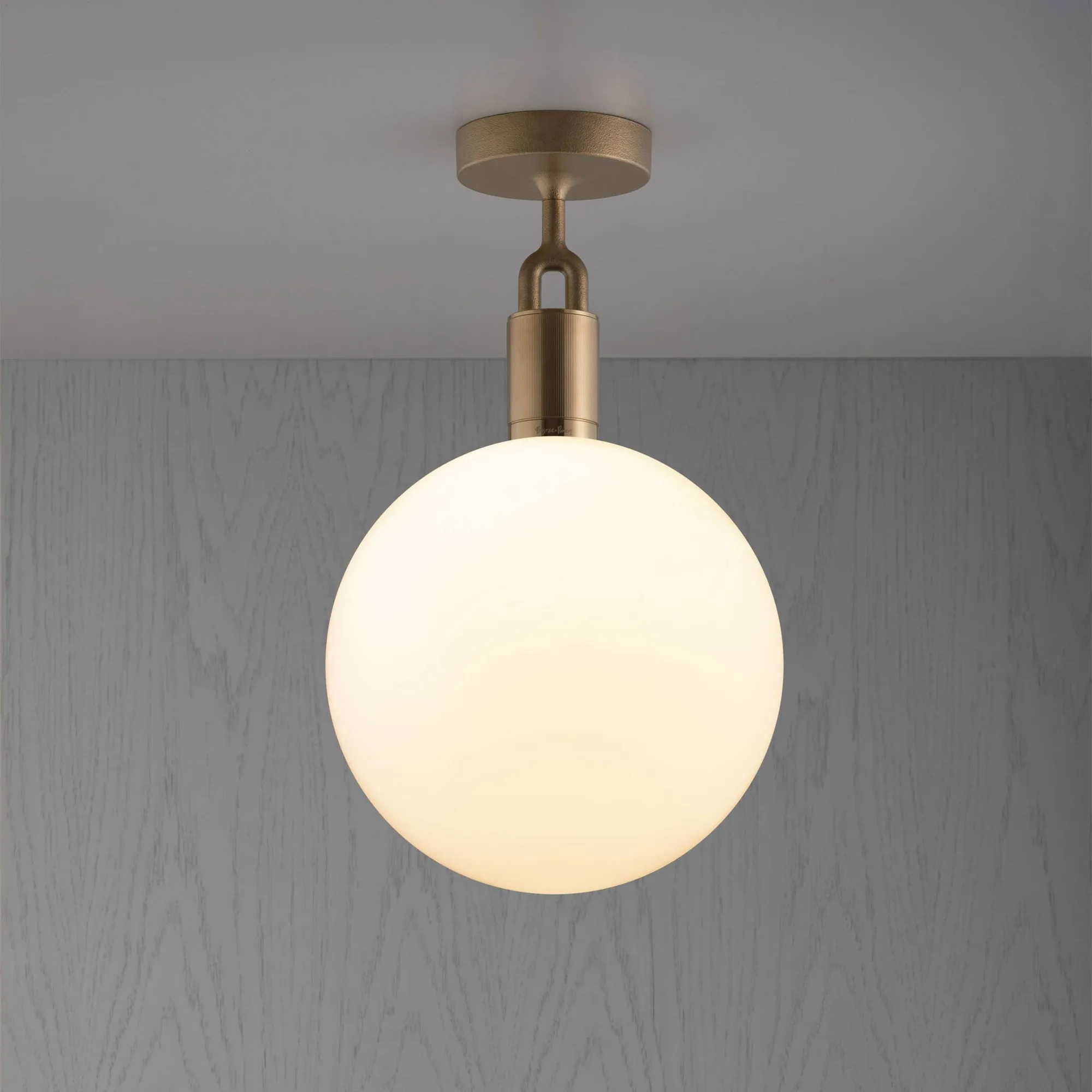 FORKED CEILING / LINEAR / GLOBE / OPAL / LARGE