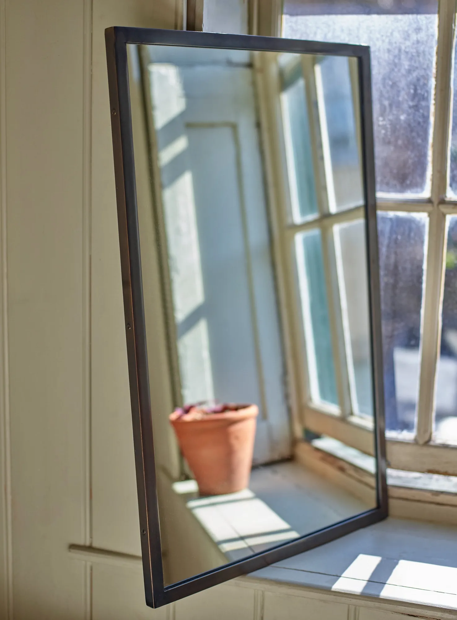 The Best Lighting Solutions for Small Spaces: Bright Ideas for Every Room