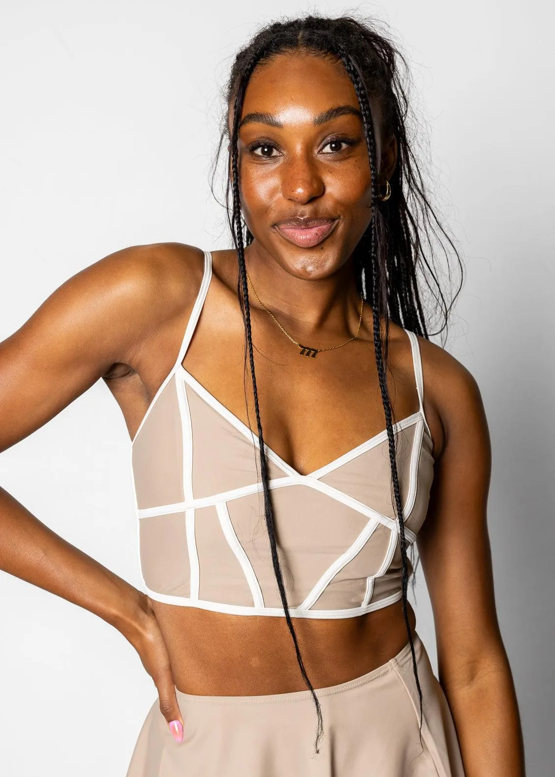 How to Choose a Flattering Swimsuit Top