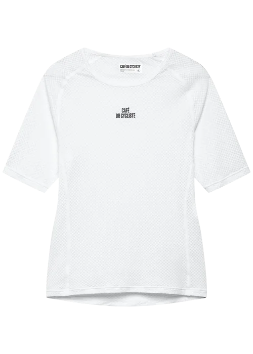 Come stratificare una maglia base a maniche corte per il ciclismo