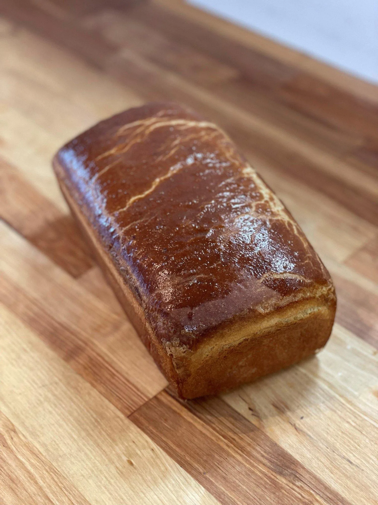 Spelt Flour in Everyday Baking: What It Changes and What It Doesn't
