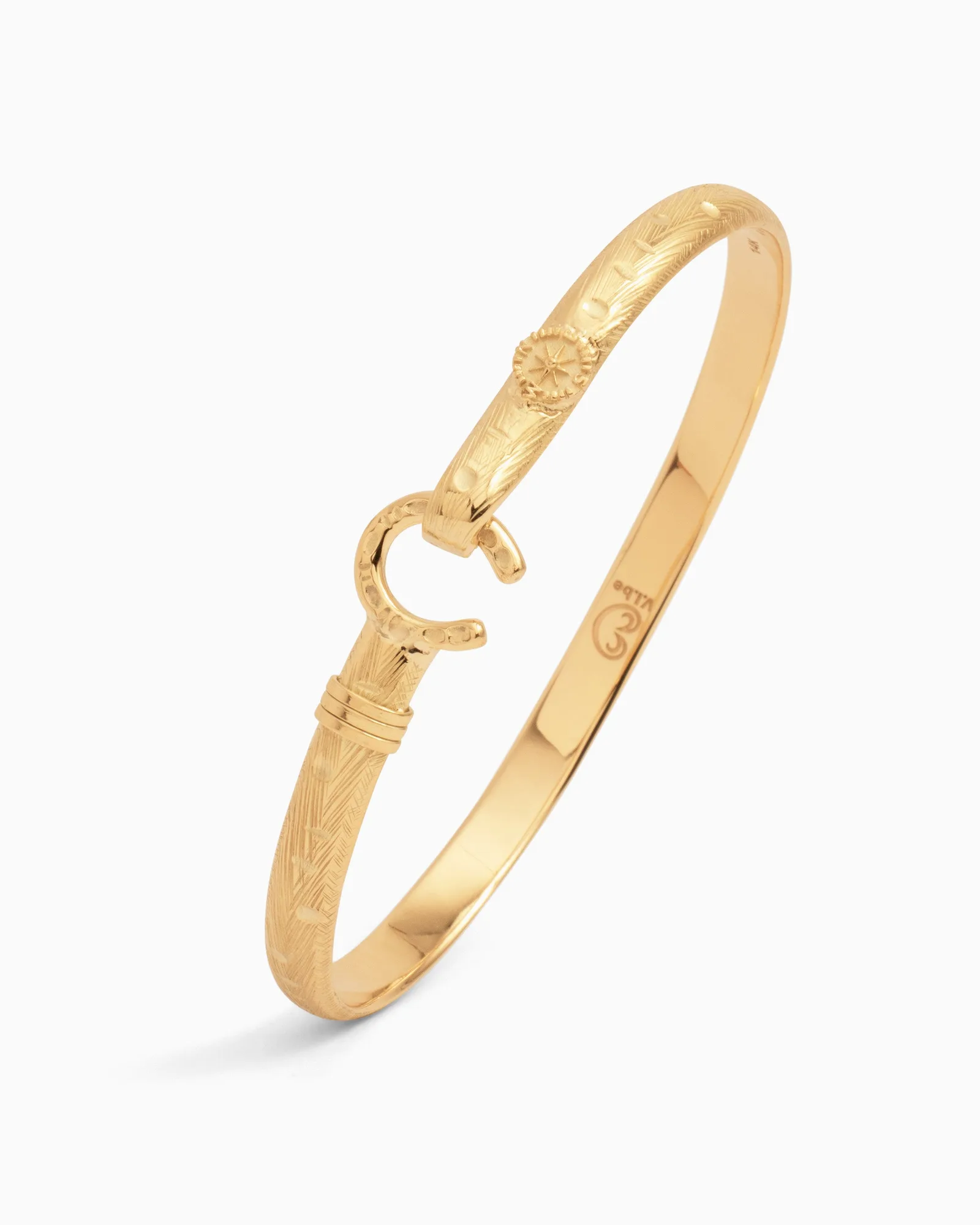 14K Gold Marine Texture Hook Bracelet with Compass, 5mm