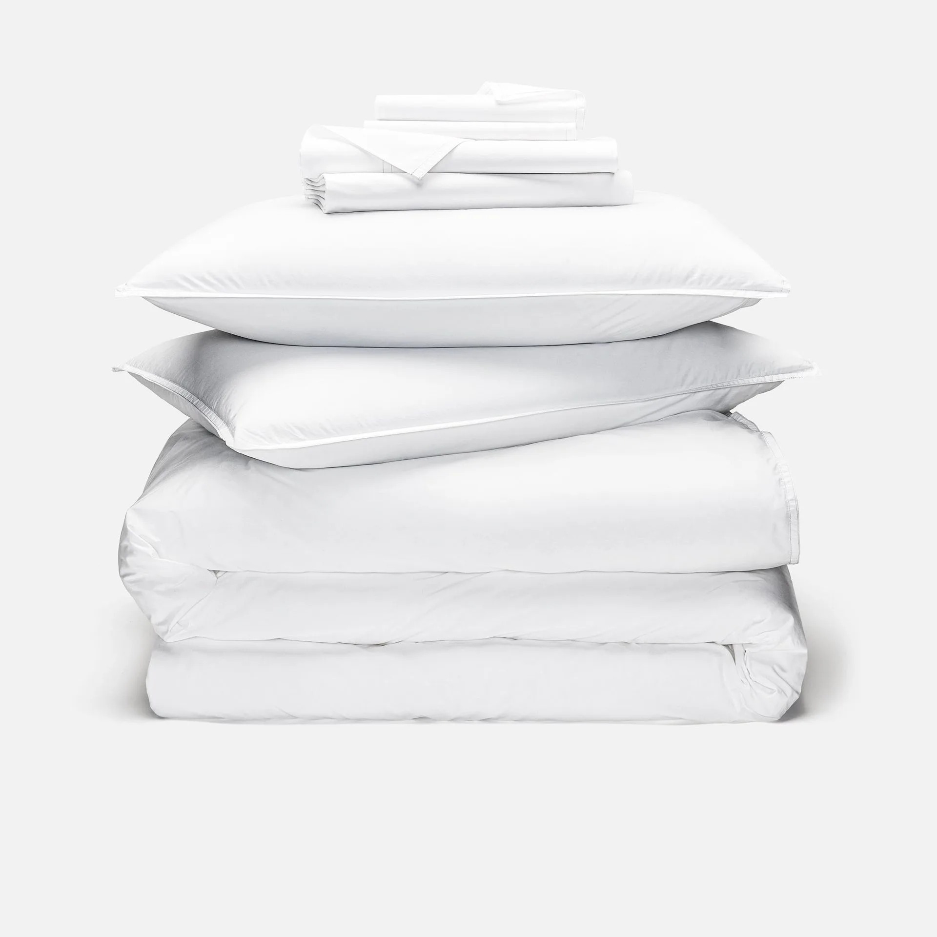 The Best Way to Fold a Fitted Sheet: A Step-by-Step Tutorial for a Neat Linen Closet