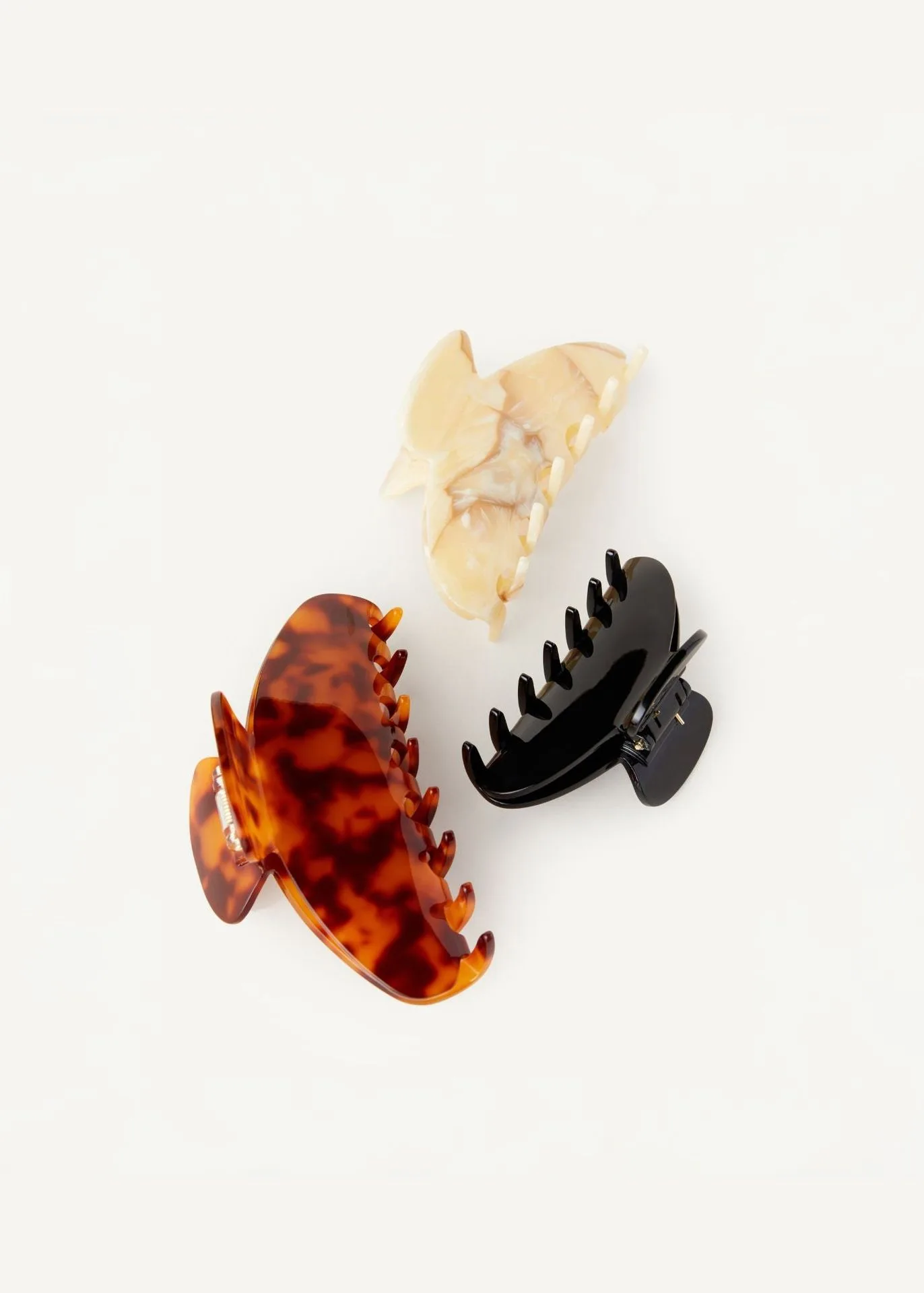 How to Build a Capsule Hair Accessory Set with Clips, Ties, and Headbands for Everyday Wear