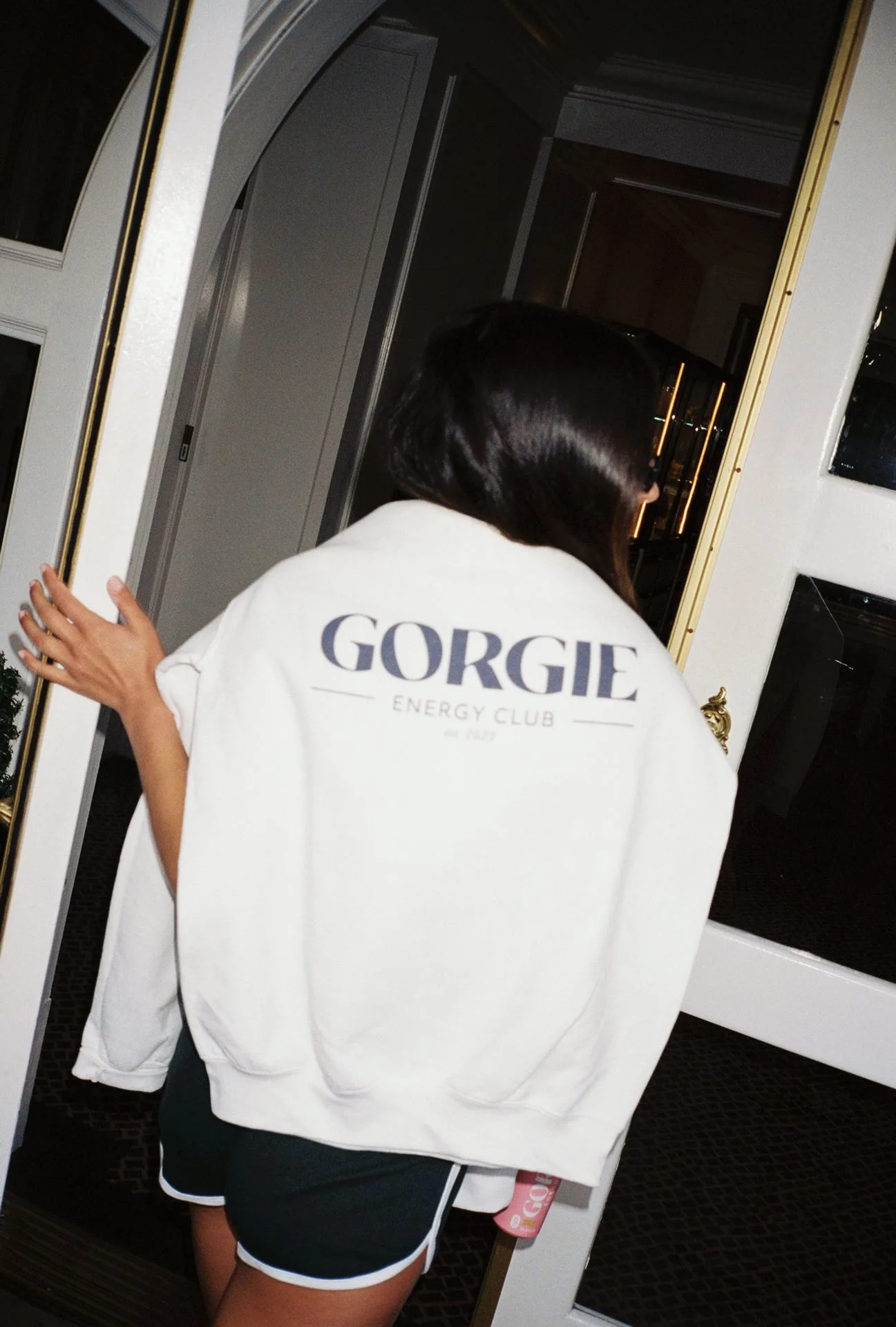How to Style the GORGIE Energy Club Crewneck for Casual and Sporty Looks