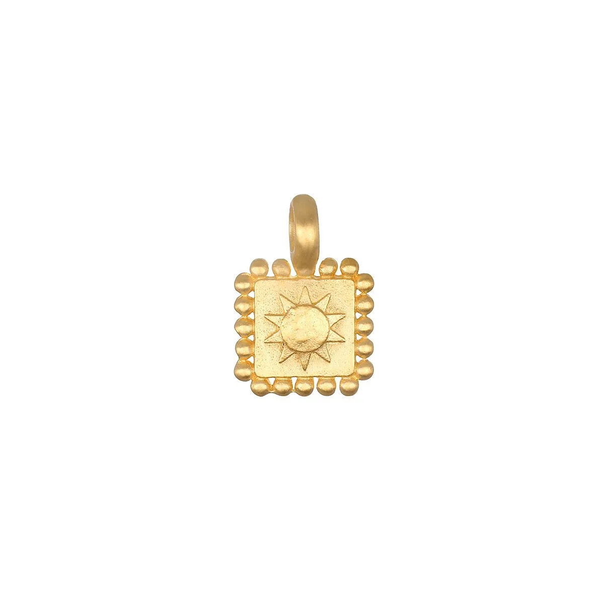 La signification du pendentif soleil carré : symbolisme et utilisations