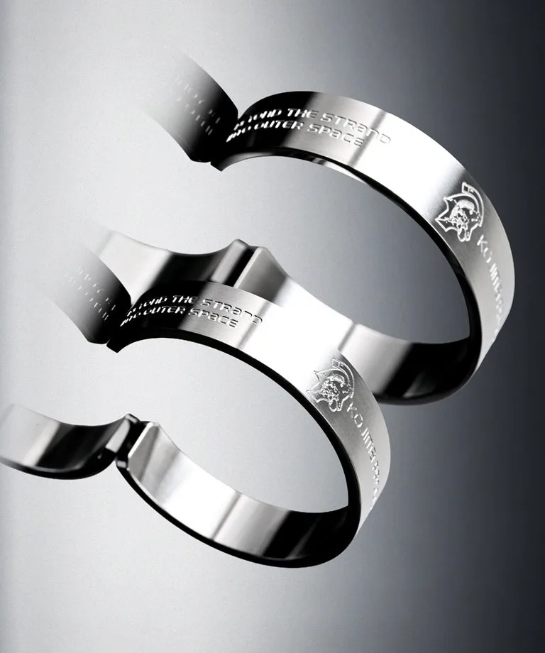 Death Stranding Necklace vs LUDENS X Cuff Bracelet