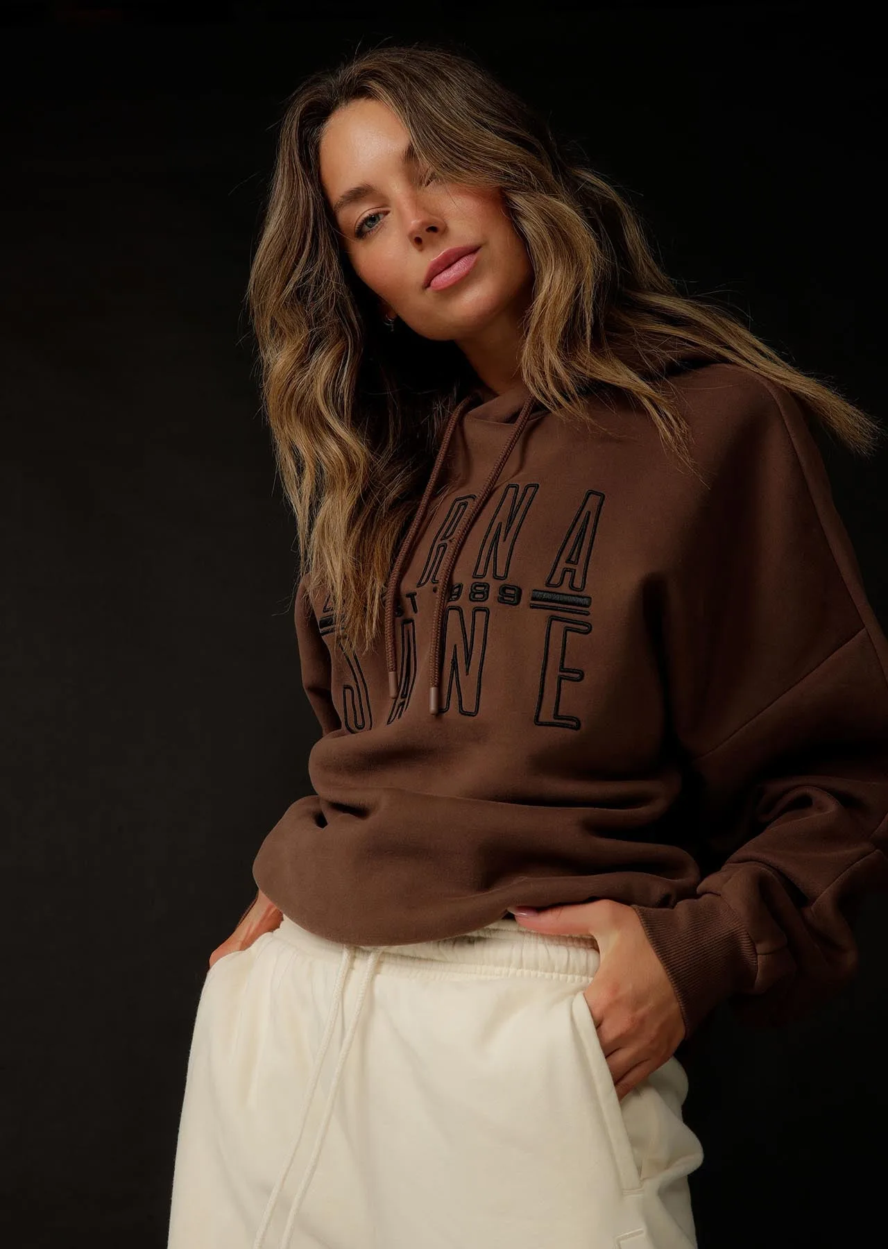Come abbinare una felpa oversize per l'allenamento