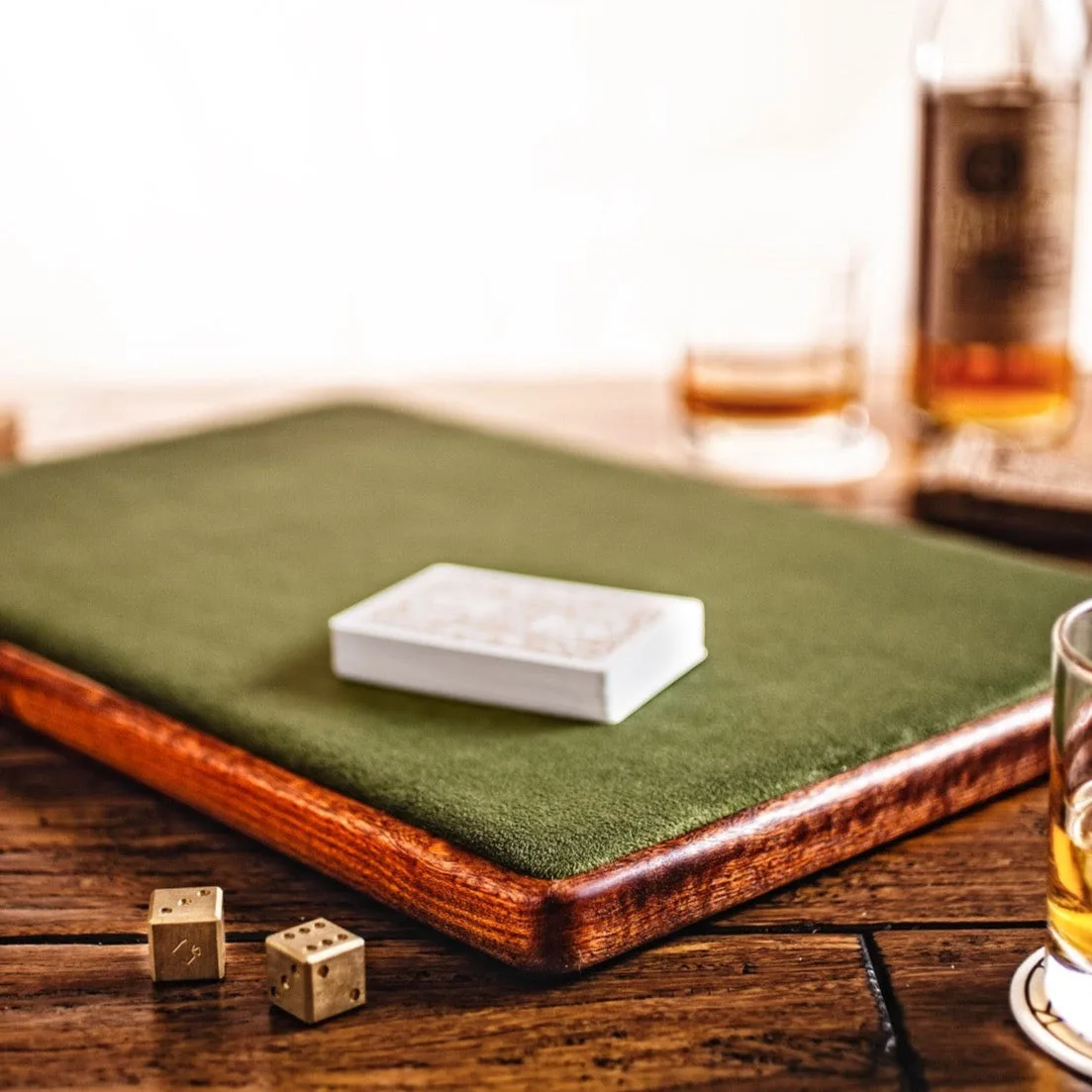 Magic Surface: How to Use It for Table Hopping