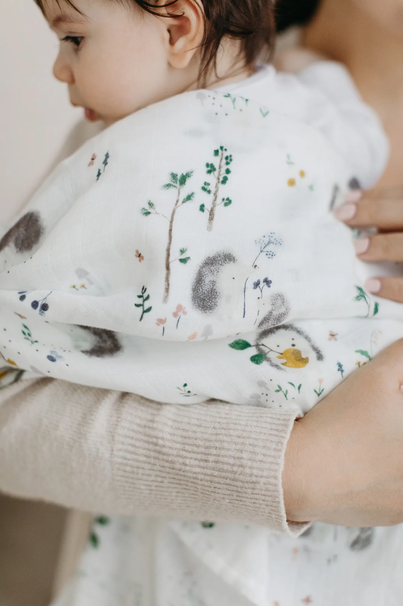 Baby Muslin Swaddle in Tanboocel® Viscose from Bamboo - Hedgehogs