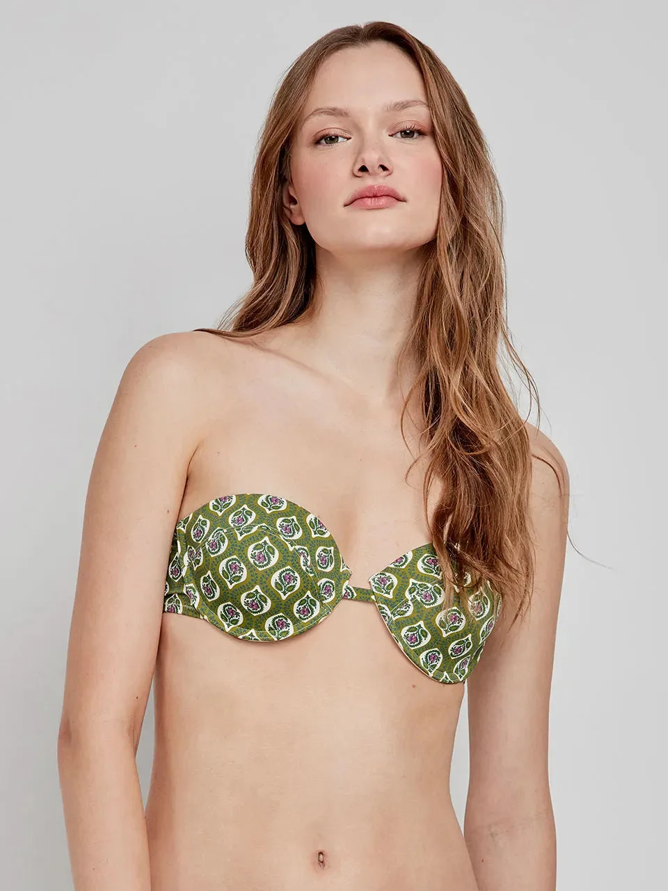 Top bikini bandeau desmontable con aro y foam
