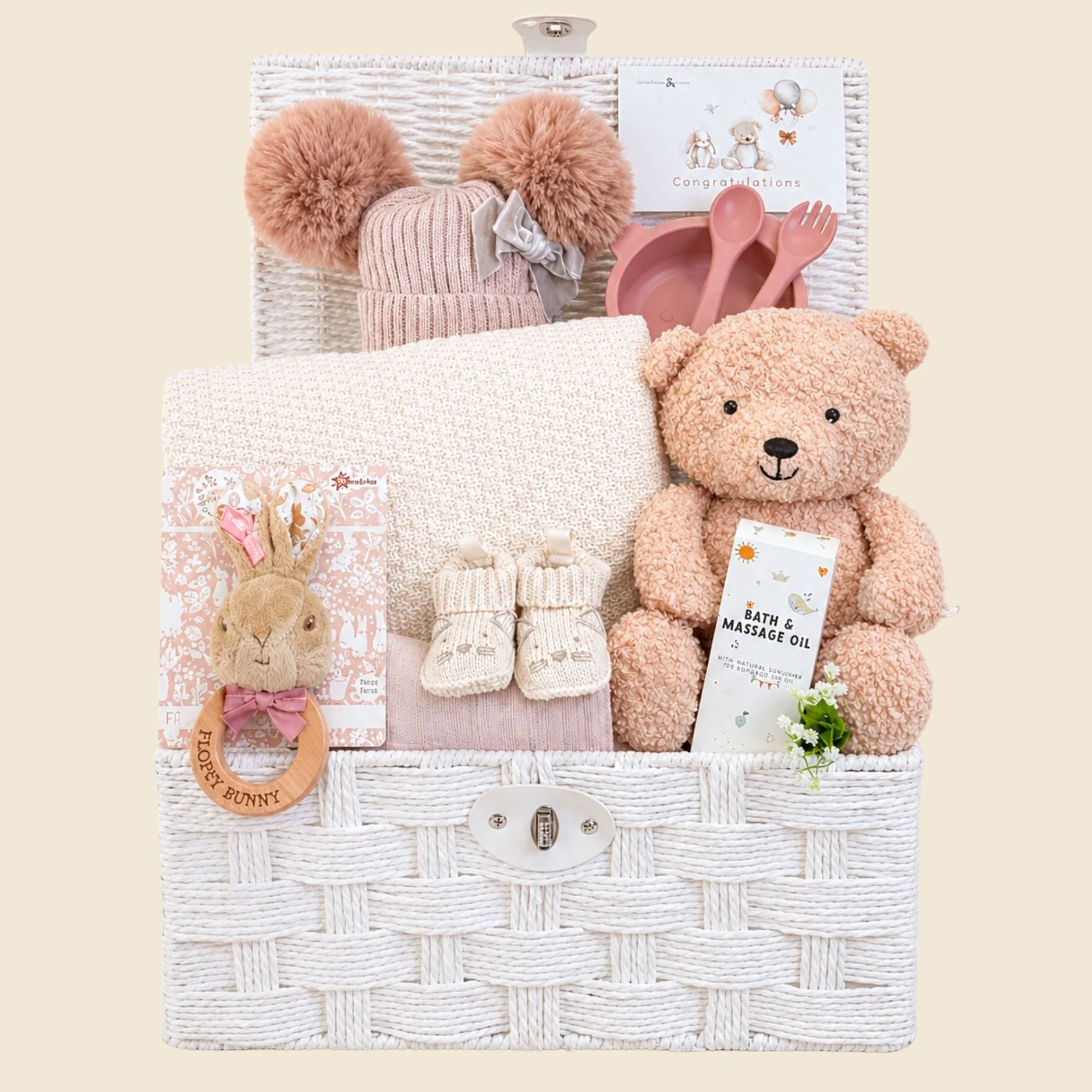 How to Choose a Baby Girl Gift Hamper for a Newborn