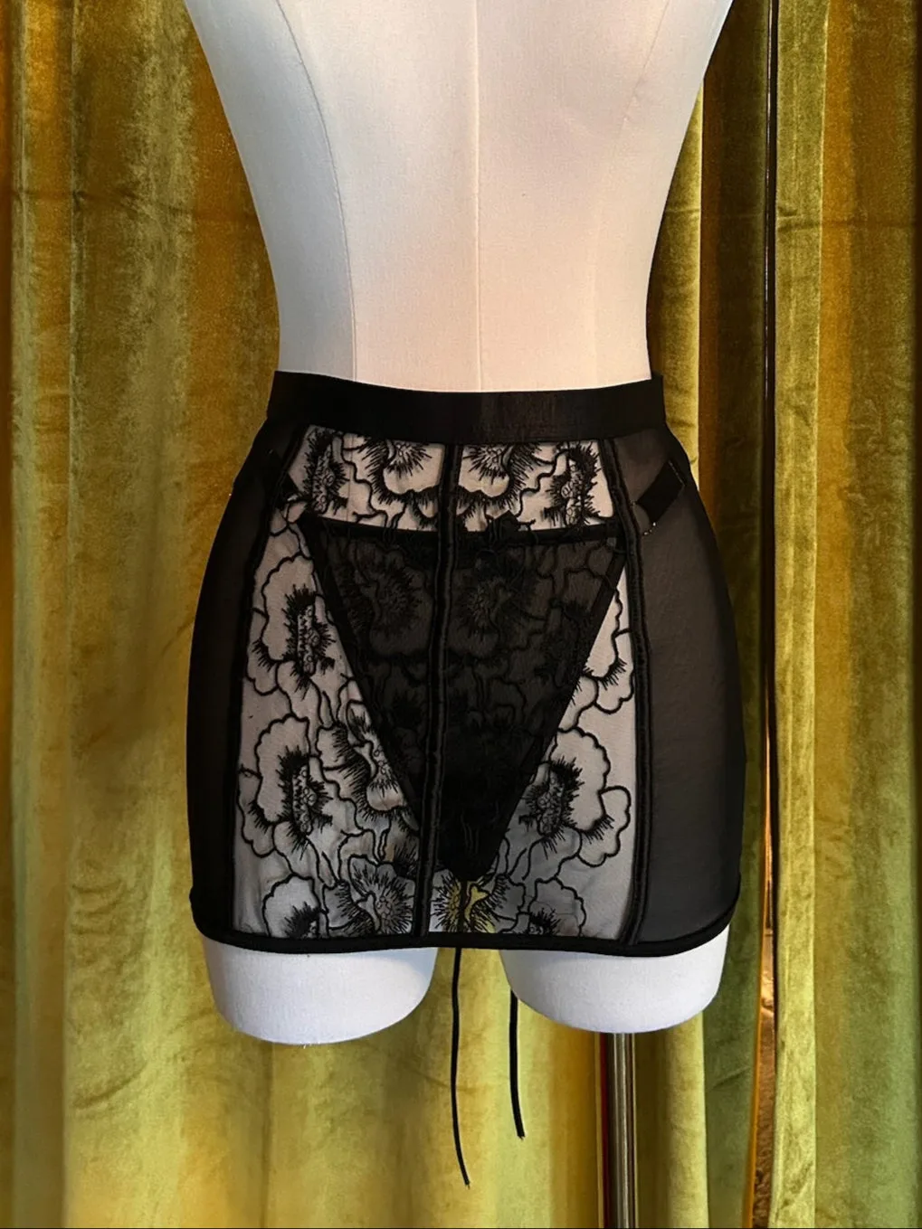 Skirt and G-String Set: What to Know Before Buying