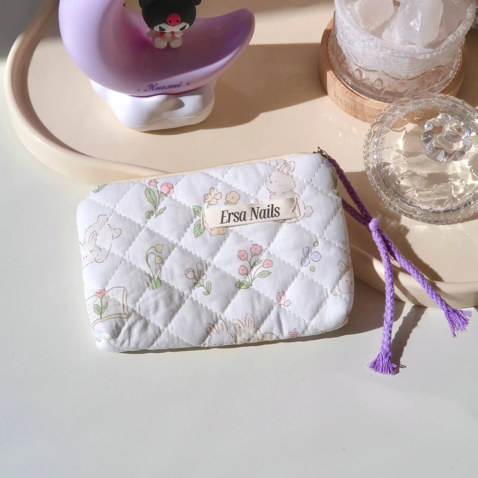 Utiliser la pochette Ersa Bunny pour ranger les ongles