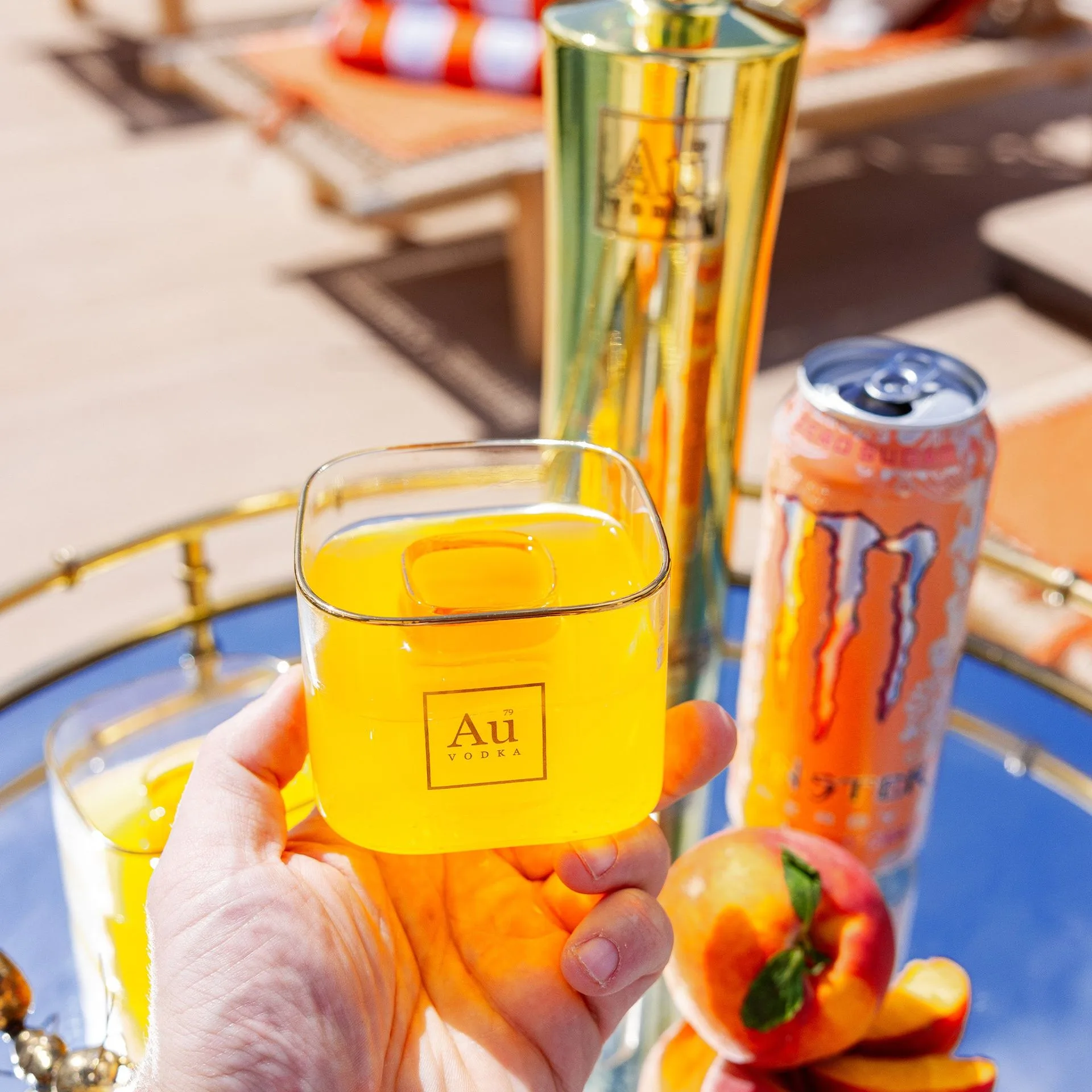 Au Vodka Bomb Glass vs Hi Ball Glass: Which Glassware Suits Your Drink?