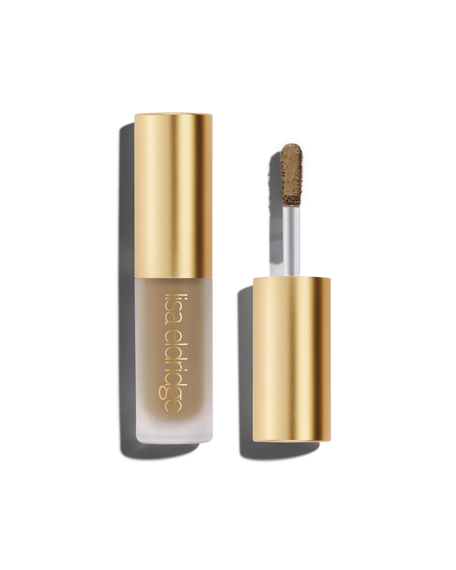Liquid Silk Eyeshadow vs Powder Eyeshadow: Which Formula Is Better for Your Skin Type?