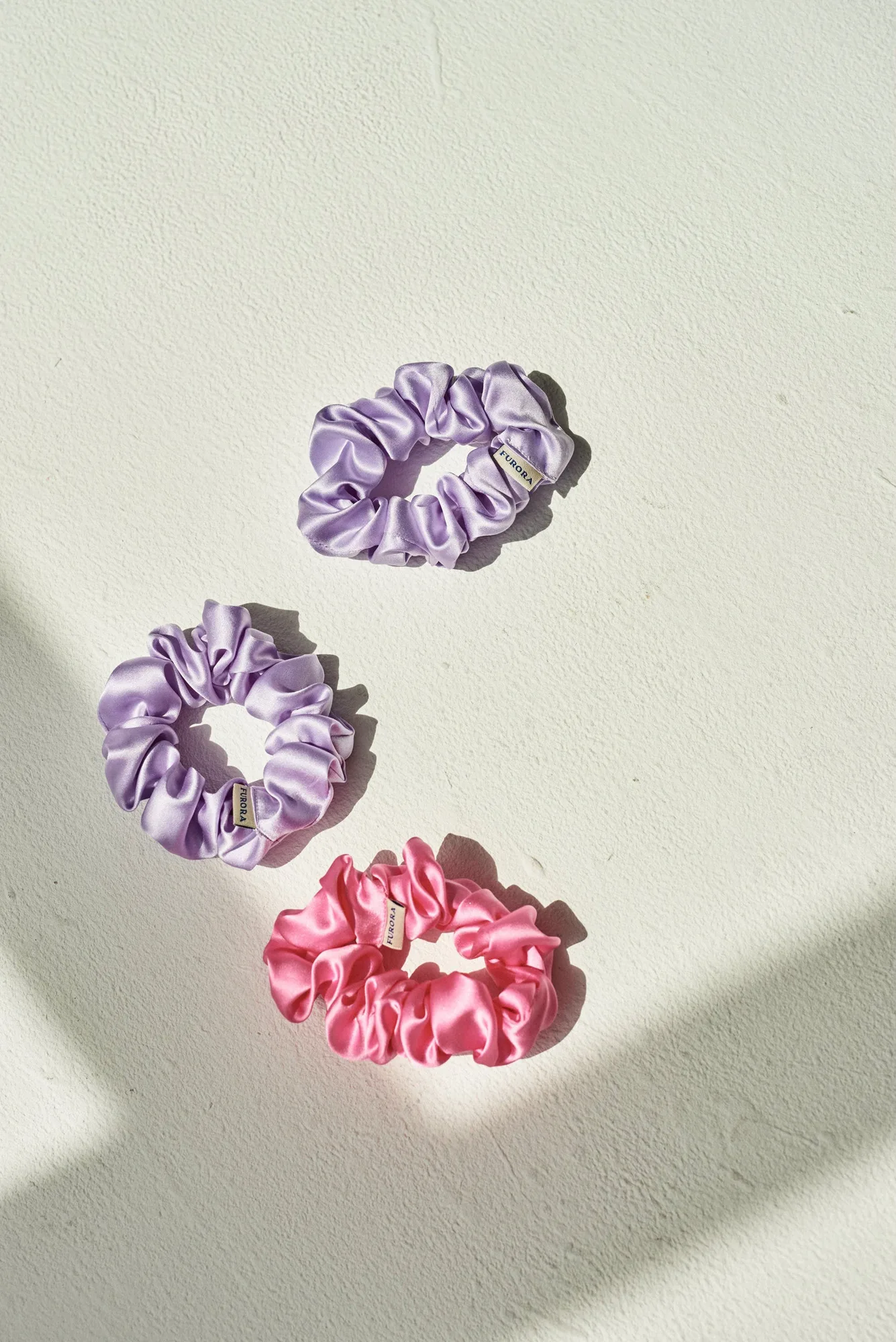 What to Look for in a Silk Scrunchie: A Buying Guide