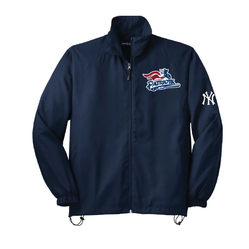 Cortavientos vs chaqueta para el día de partido de Somerset Patriots