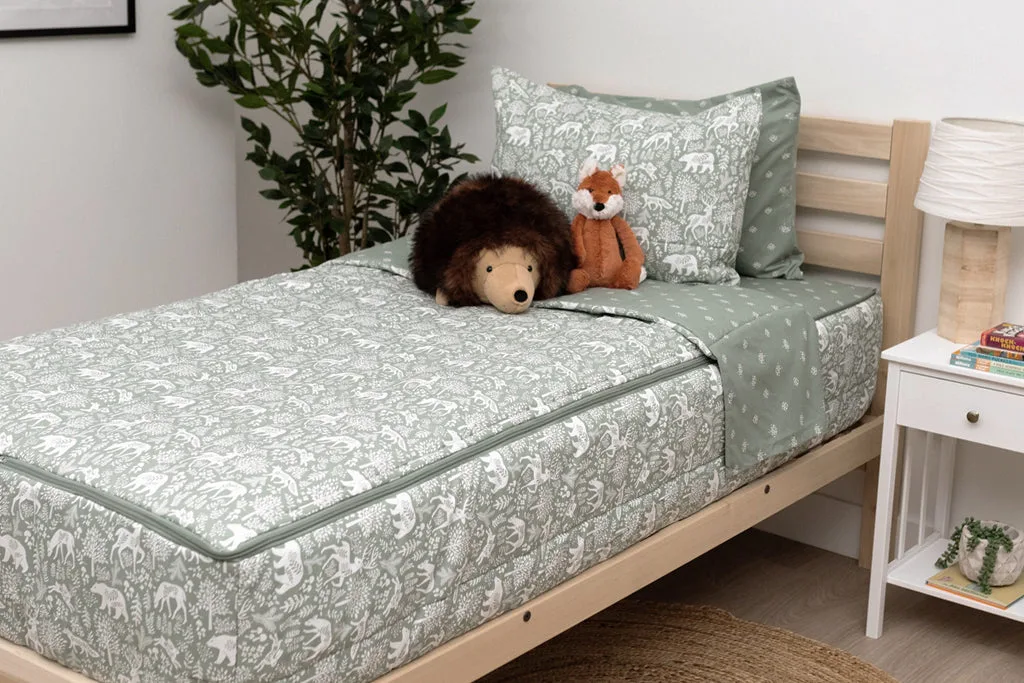 How to Choose Bedding for a Child's Room: Safety and Style Tips