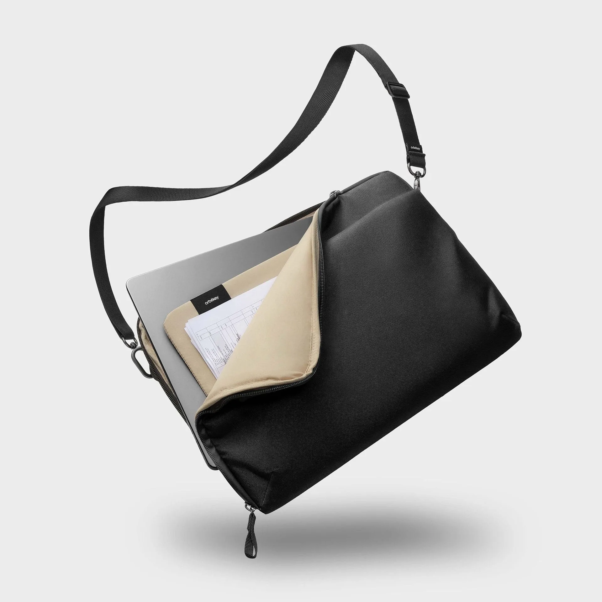 How to Choose the Perfect Bag Insert for Your Tote or Sling
