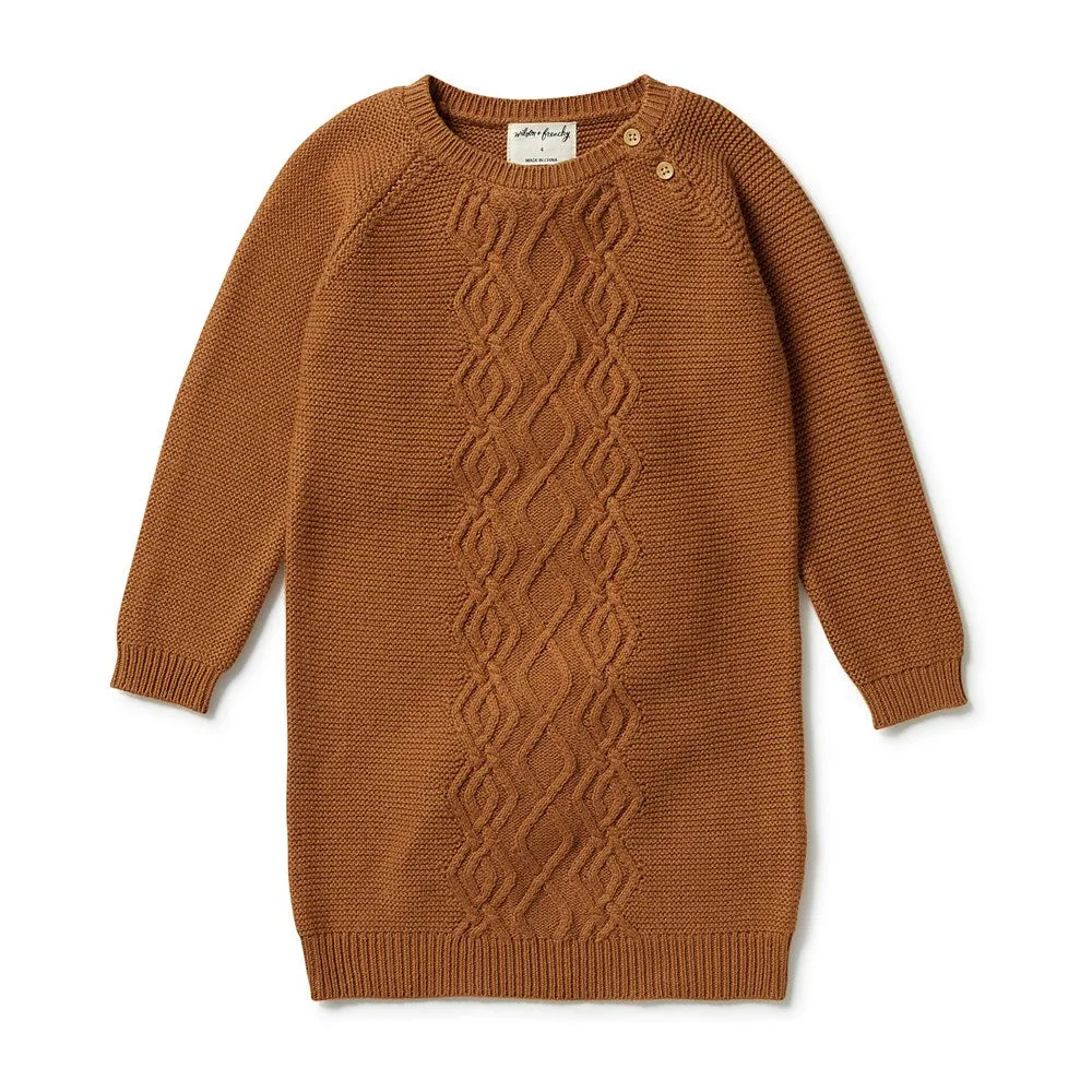 Strickkleid vs. Pullover: Was für Babys besser ist